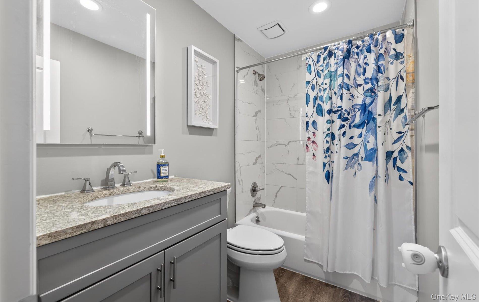 #18 photo, 737 Belmore Avenue, מחוז סאפוק Islip Terrace , NY 11752