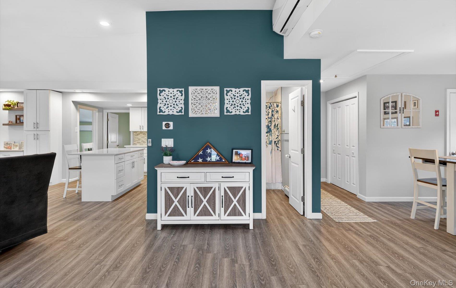 #3 photo, 737 Belmore Avenue, מחוז סאפוק Islip Terrace , NY 11752