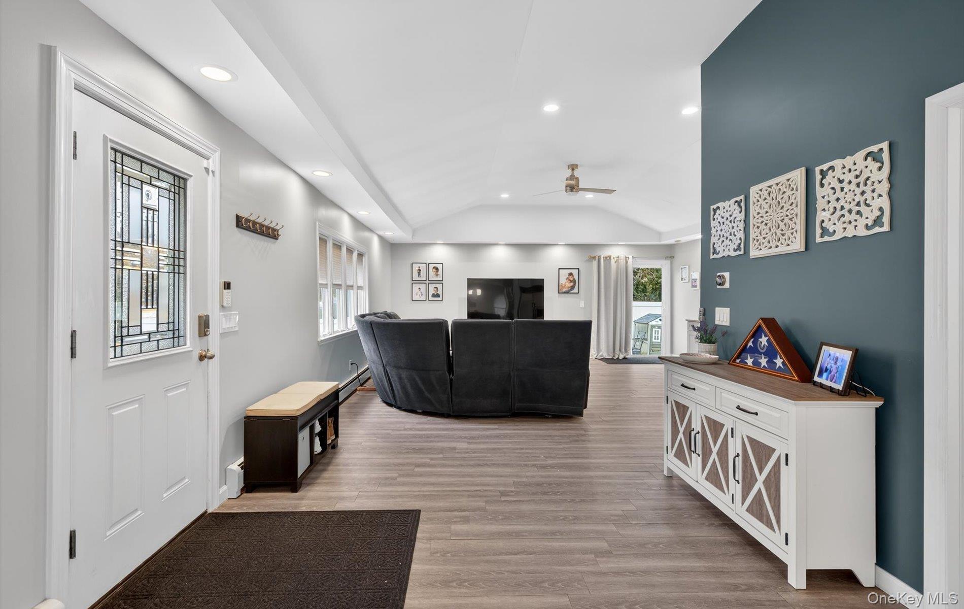 #4 photo, 737 Belmore Avenue, מחוז סאפוק Islip Terrace , NY 11752