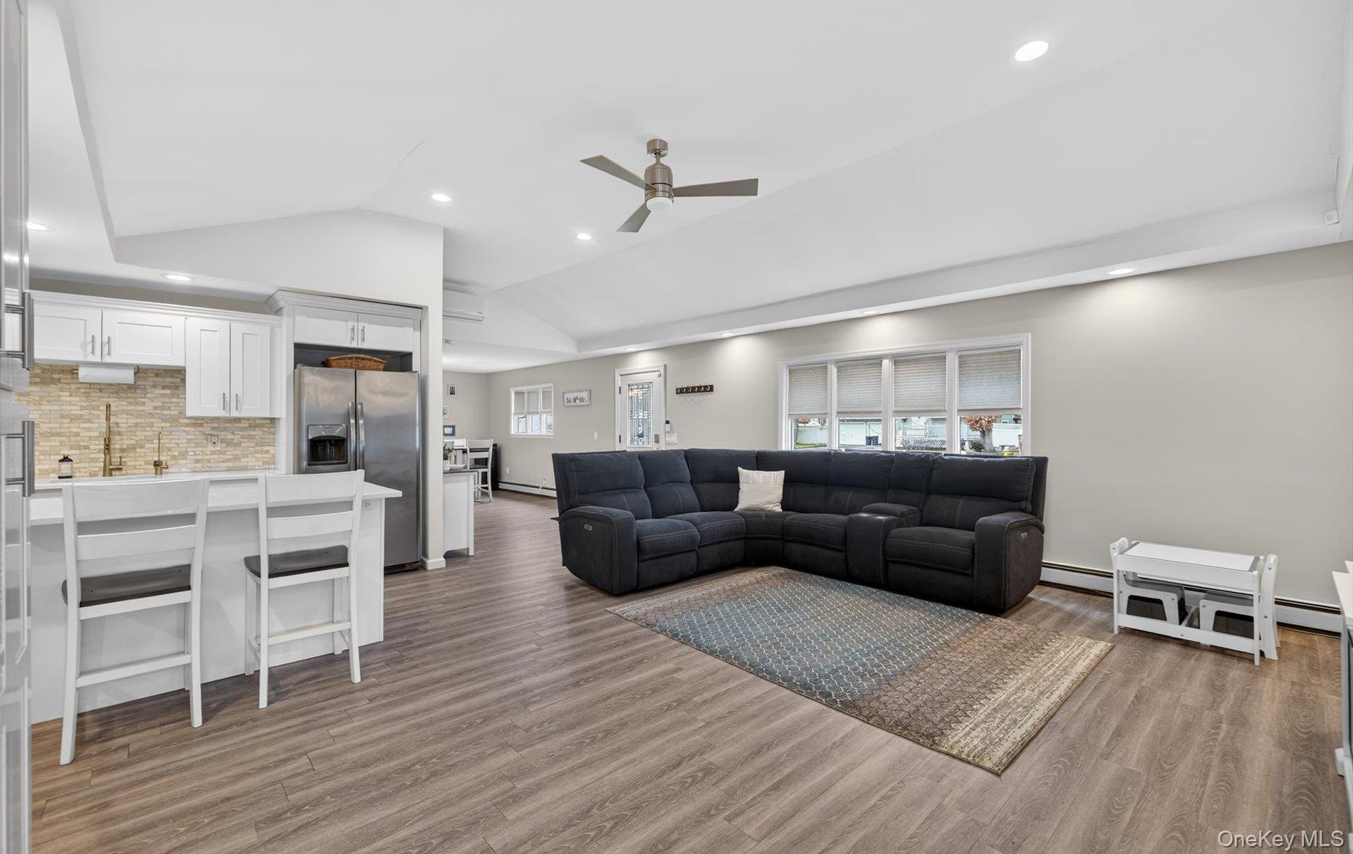 #5 photo, 737 Belmore Avenue, מחוז סאפוק Islip Terrace , NY 11752