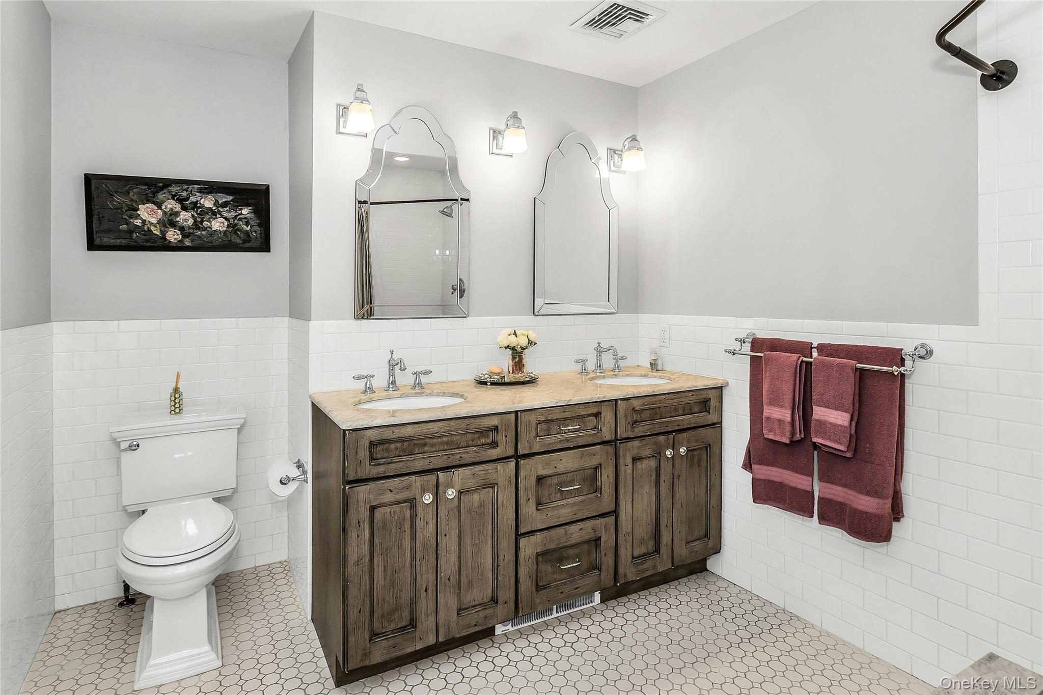 #17 photo, 14 Hawthorne Street, 롱 아일랜드 Lynbrook , NY 11563