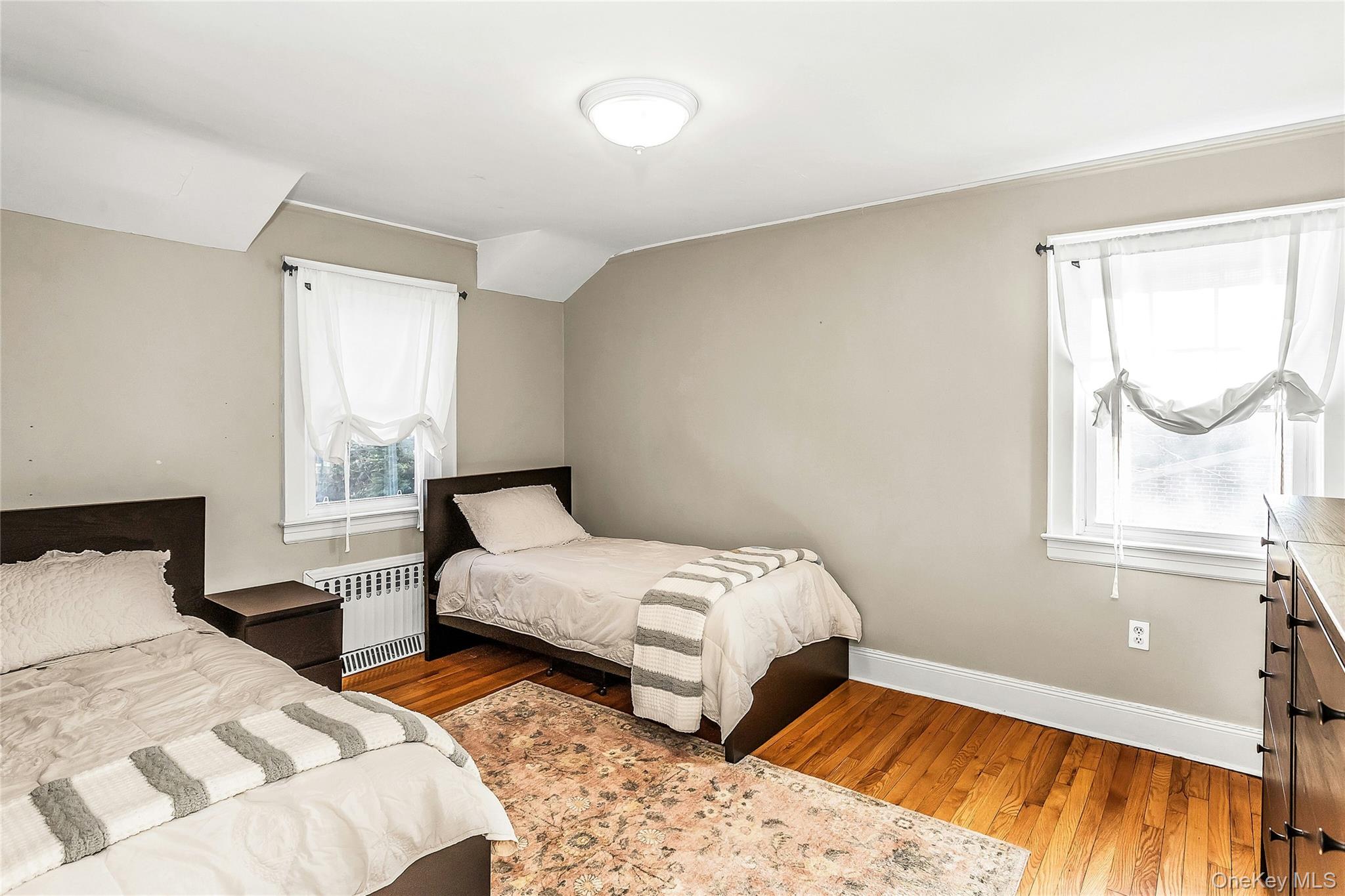 #19 photo, 14 Hawthorne Street, 롱 아일랜드 Lynbrook , NY 11563