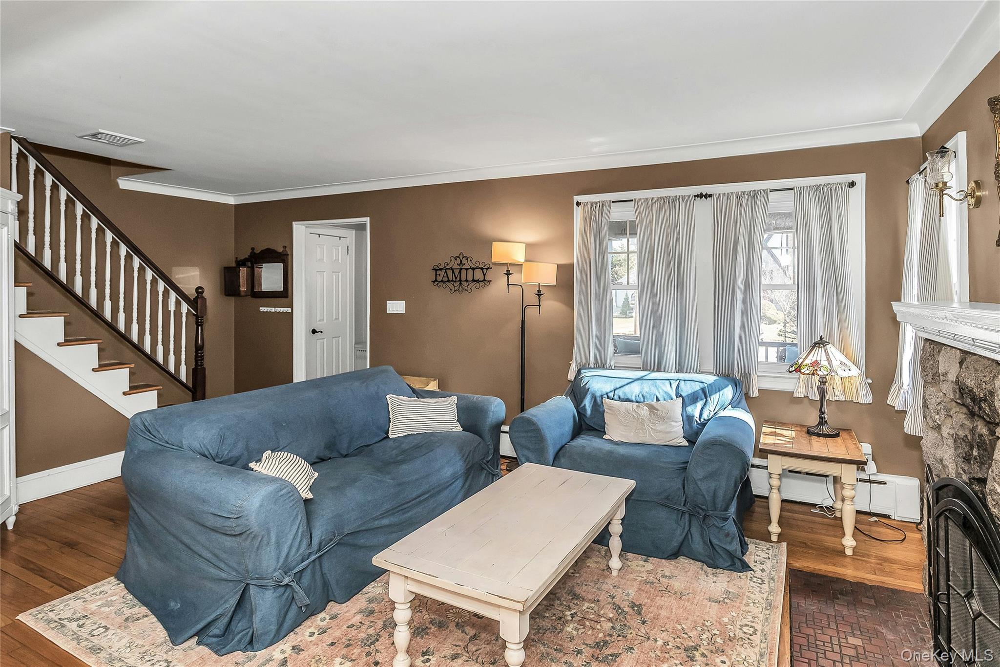 #4 photo, 14 Hawthorne Street, 롱 아일랜드 Lynbrook , NY 11563