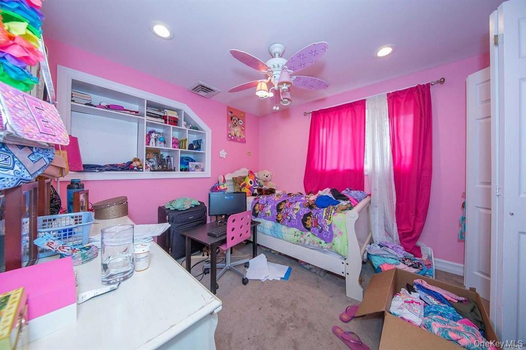 #10 photo, 413 Clearmeadow Drive, East Meadow , NY 11554