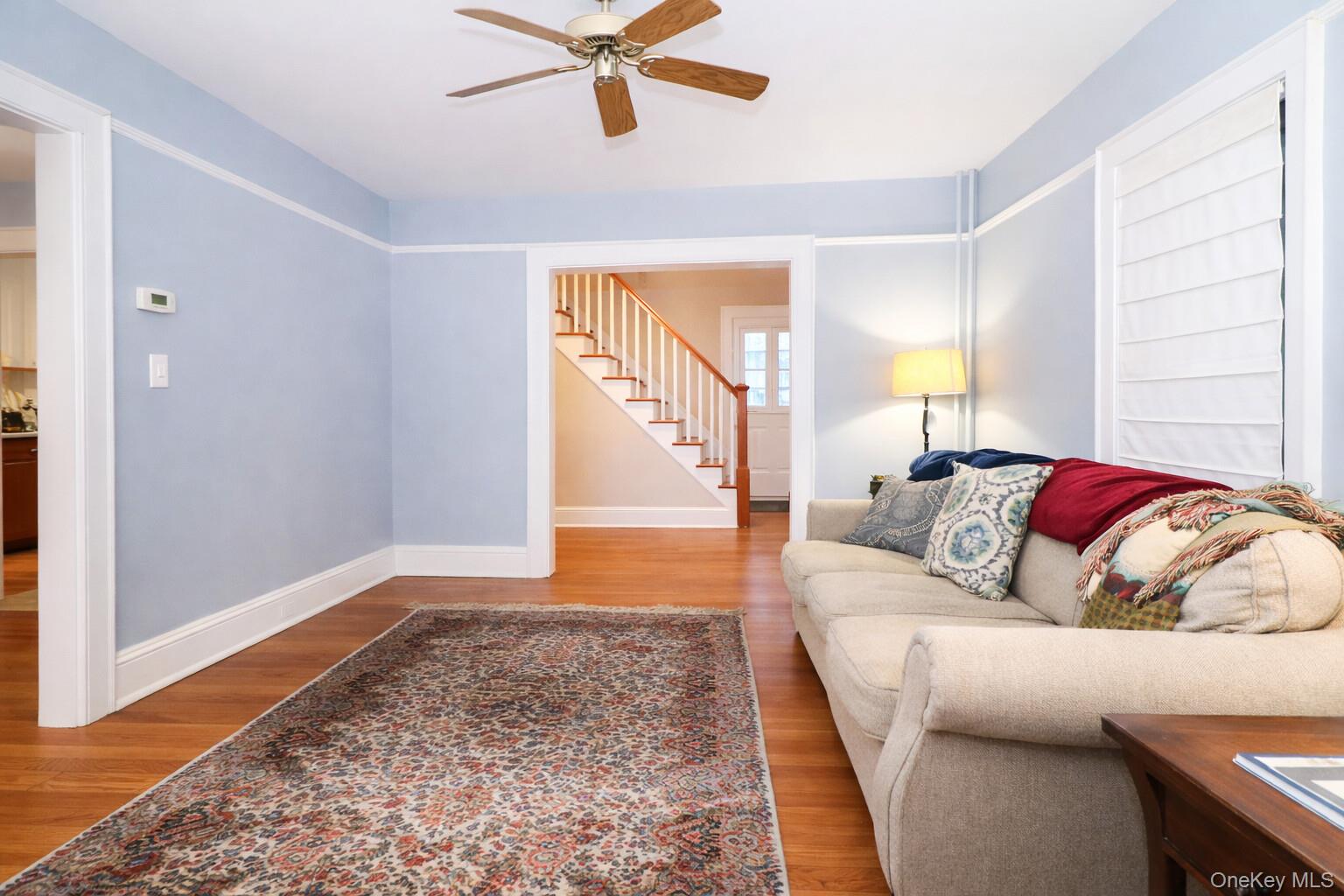 #12 photo, 226 N Forest Avenue, 롱 아일랜드 Rockville Centre , NY 11570