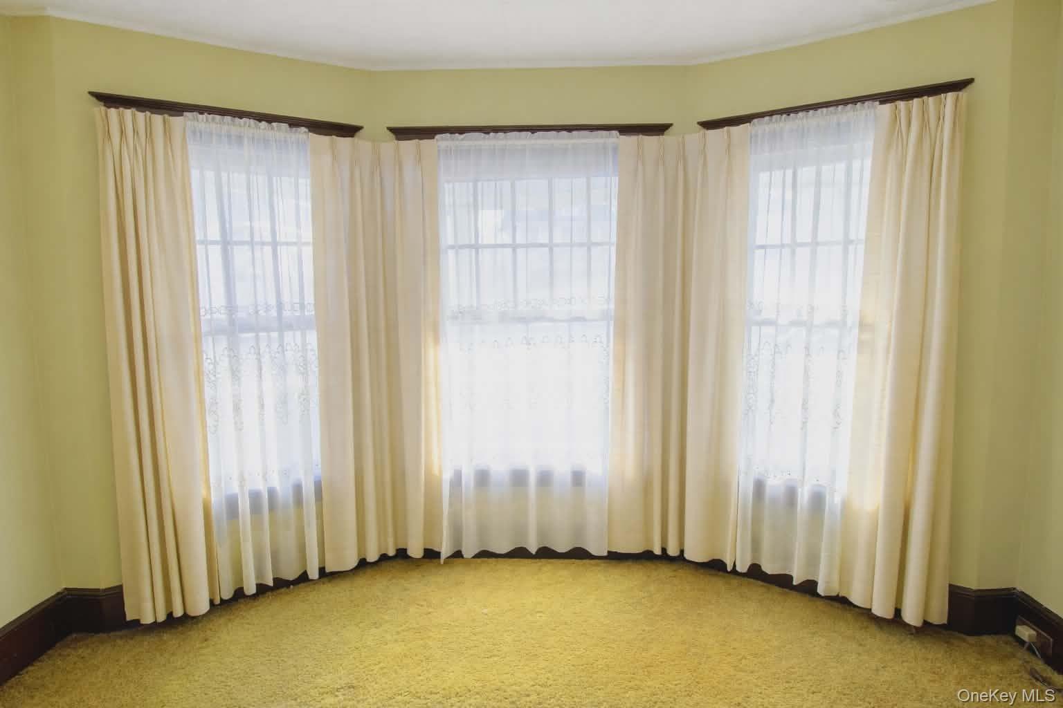 #11 photo, 409 Baker Street, Poughkeepsie , NY 12603