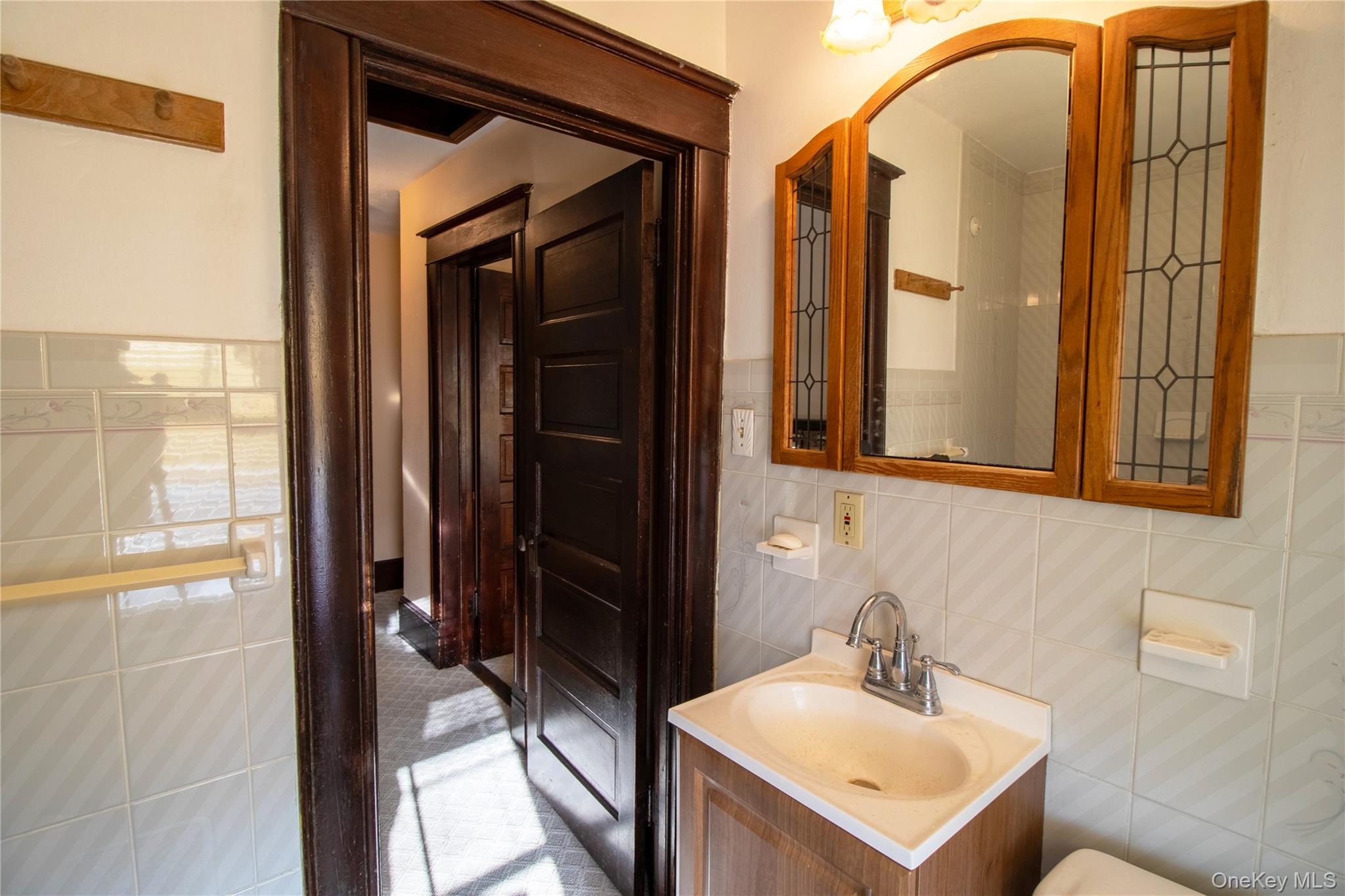 #19 photo, 409 Baker Street, Poughkeepsie , NY 12603