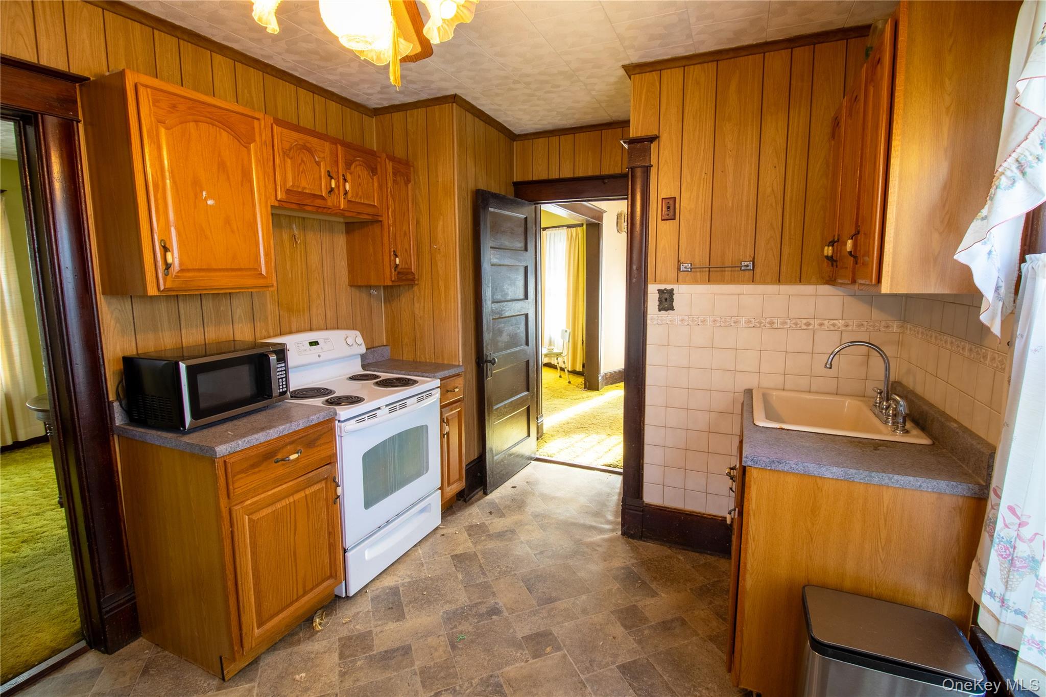 #2 photo, 409 Baker Street, Poughkeepsie , NY 12603