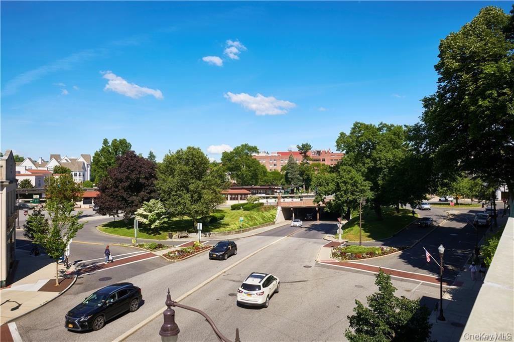 #12 photo, 51 Pondfield Road, Bronxville , NY 10708