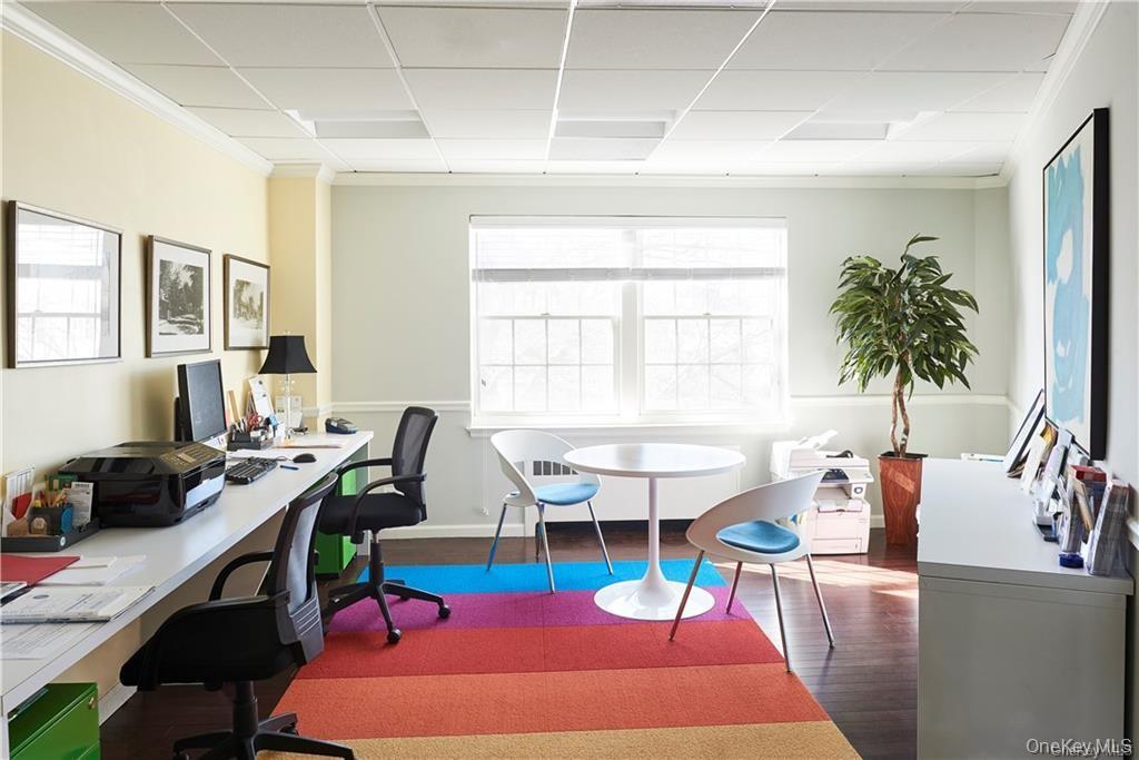 #3 photo, 51 Pondfield Road, برونكس Bronxville , NY 10708