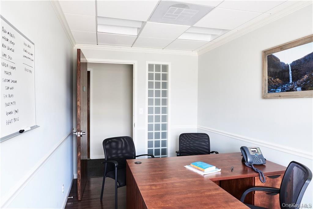 #8 photo, 51 Pondfield Road, برونكس Bronxville , NY 10708