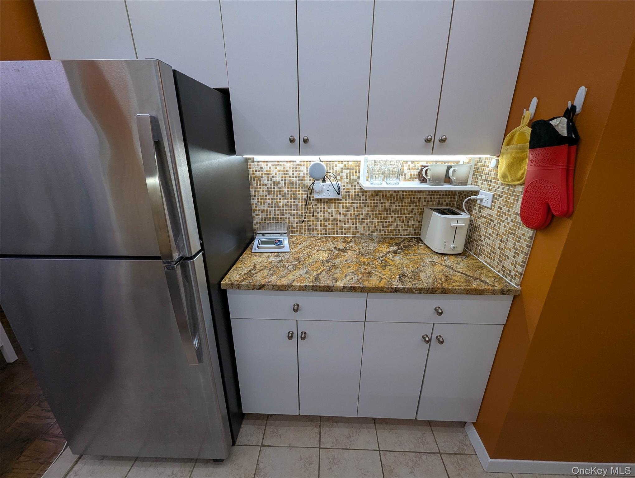 #12 photo, 100 E Hartsdale Avenue, Hartsdale , NY 10530