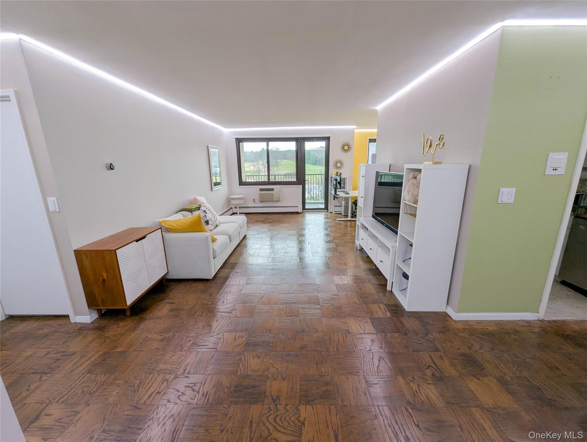 #3 photo, 100 E Hartsdale Avenue, Hartsdale , NY 10530