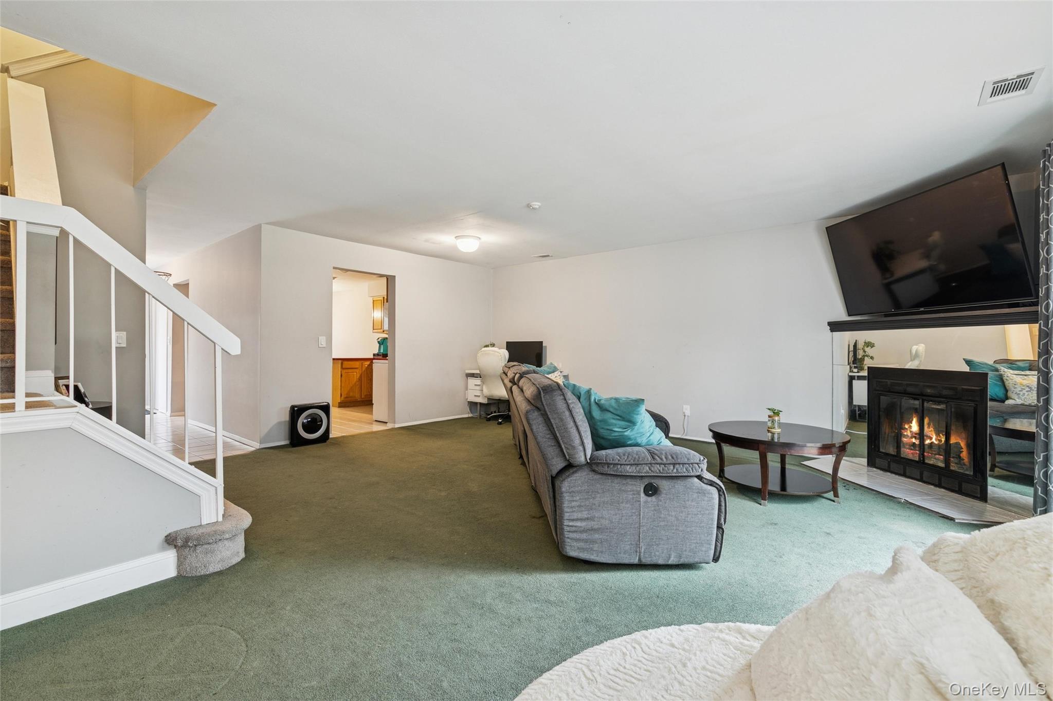 #9 photo, 15 Gazebo Lane, 东长岛 Holtsville , NY 11742