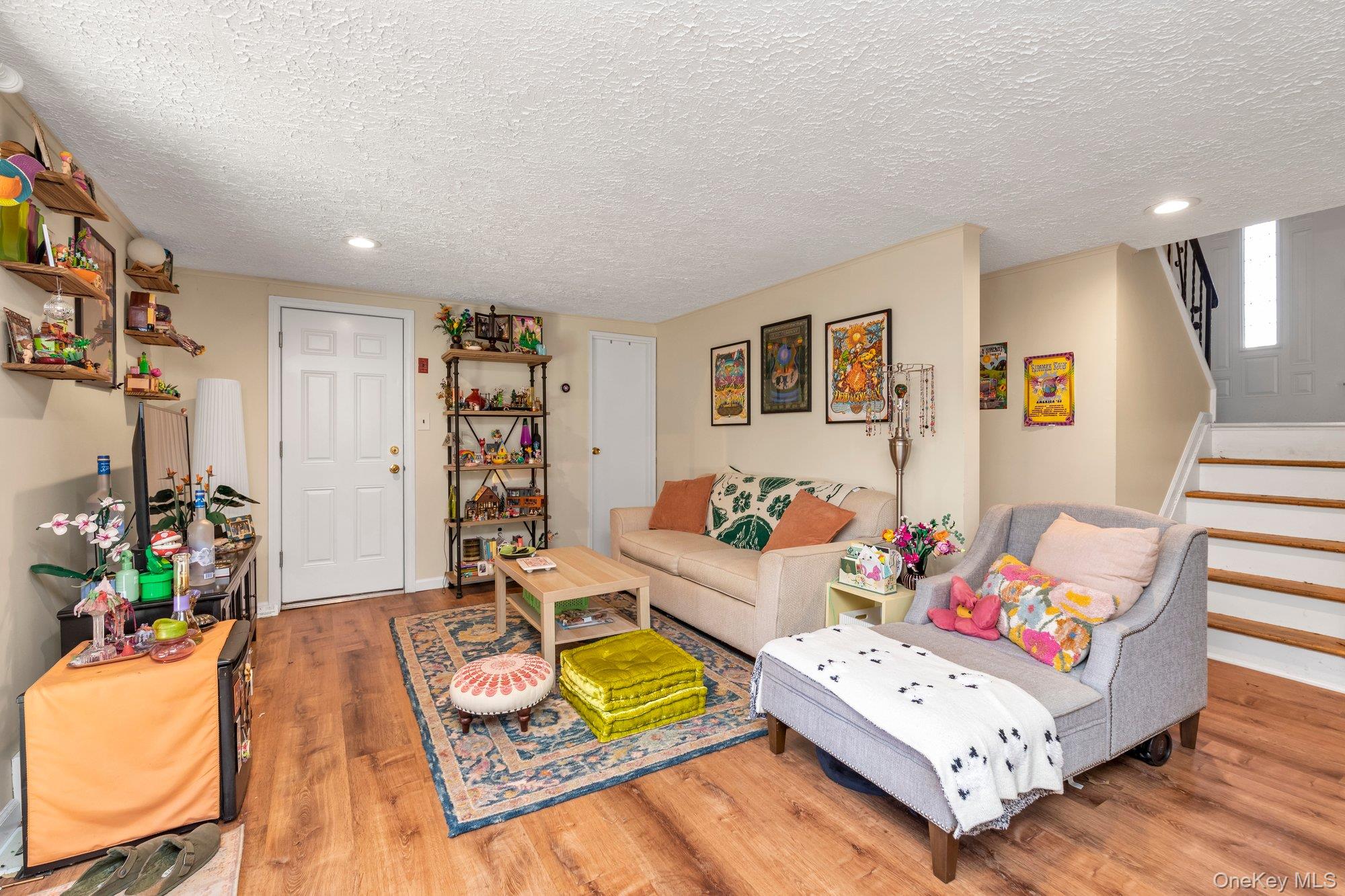 #10 photo, 7 Vilno Court, Саффолк ‖ Huntington Station , NY 11746