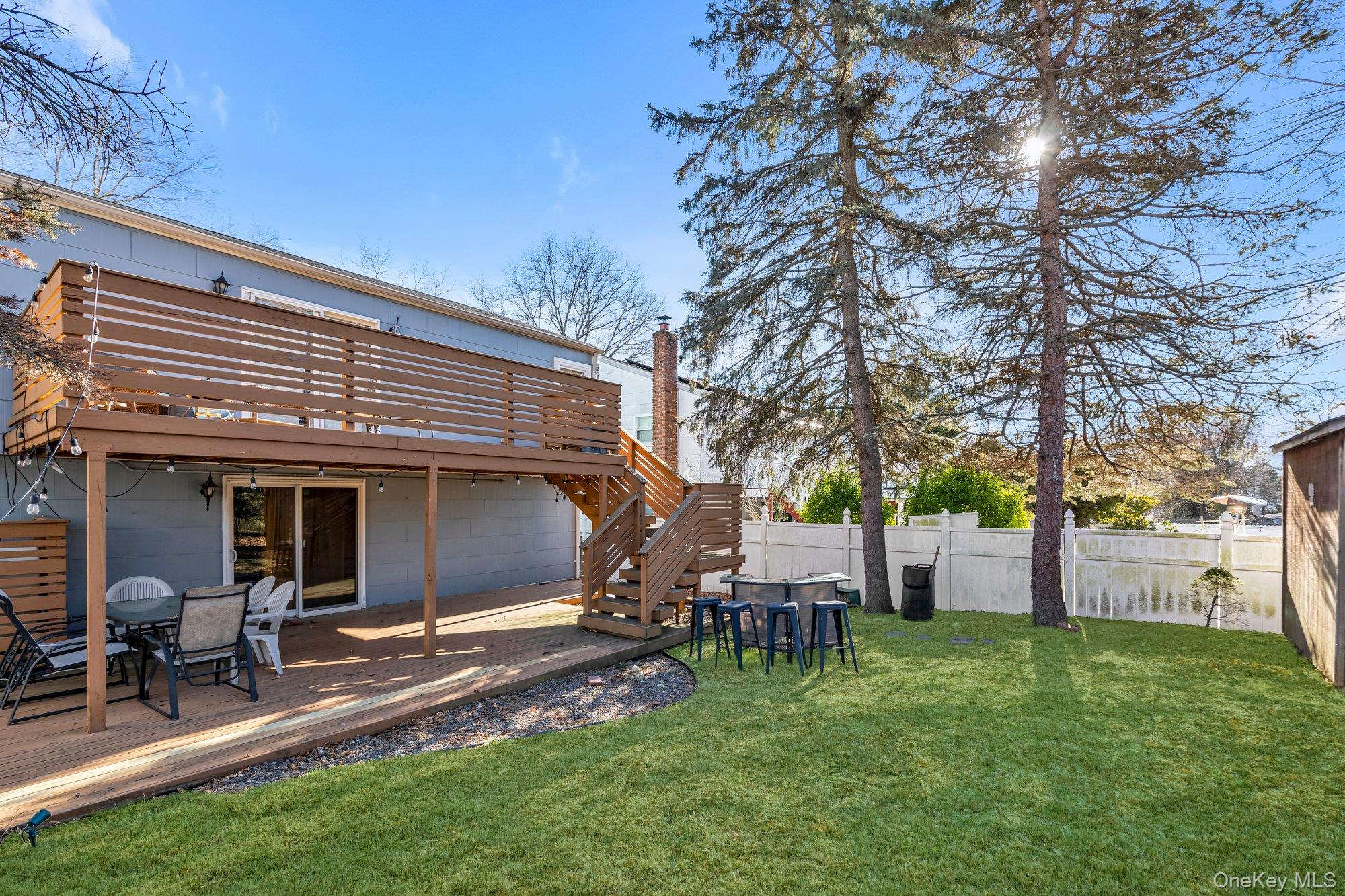 #15 photo, 7 Vilno Court, Саффолк ‖ Huntington Station , NY 11746