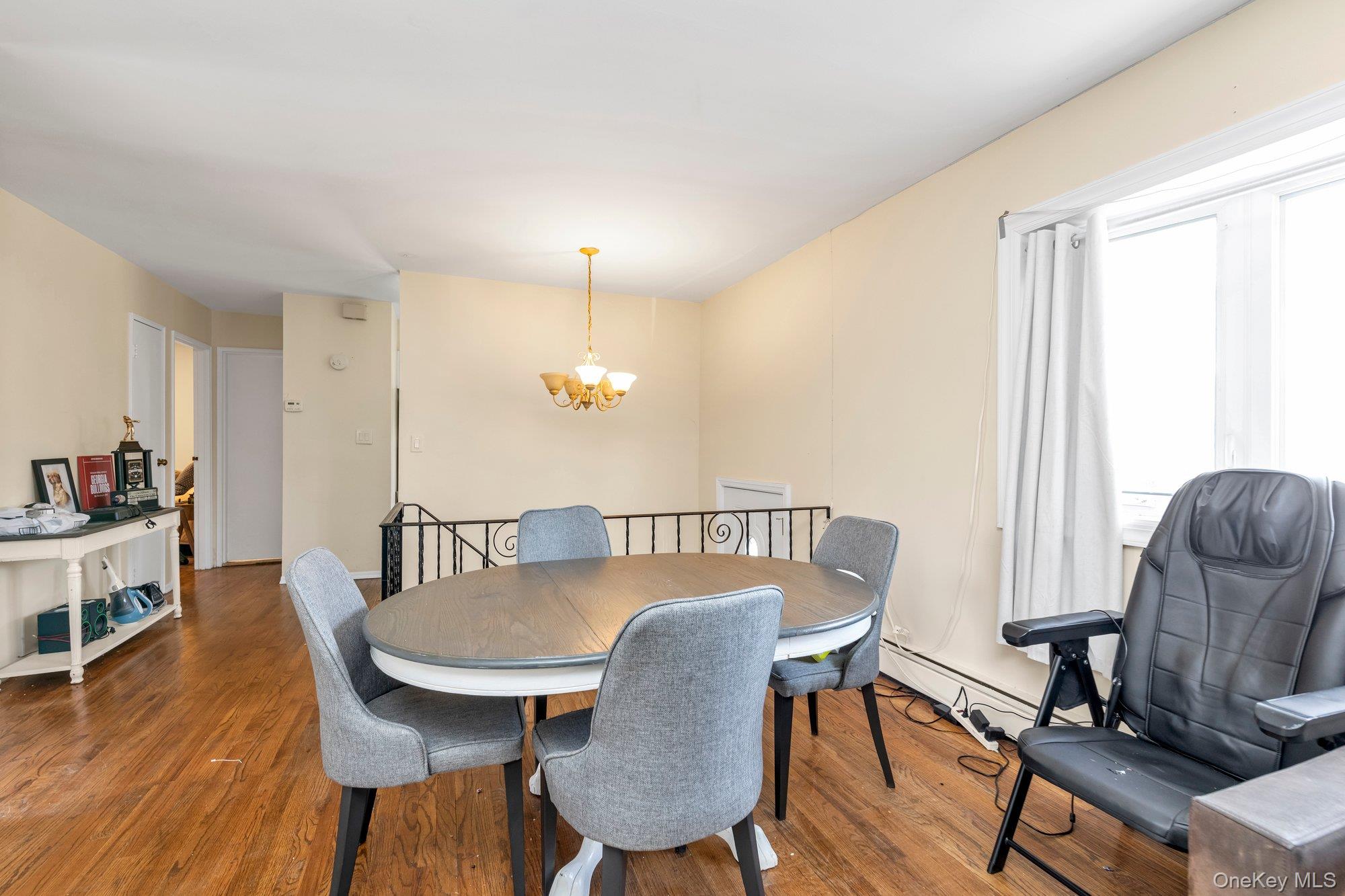 #3 photo, 7 Vilno Court, Саффолк ‖ Huntington Station , NY 11746