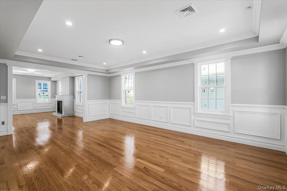 #20 photo, 233-17 38th Drive, 뉴욕퀸즈 Douglaston , NY 11363