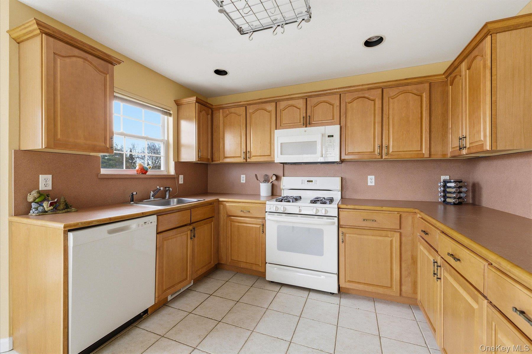 #10 photo, 23 Goose Neck Lane, Саффолк ‖ Riverhead , NY 11901