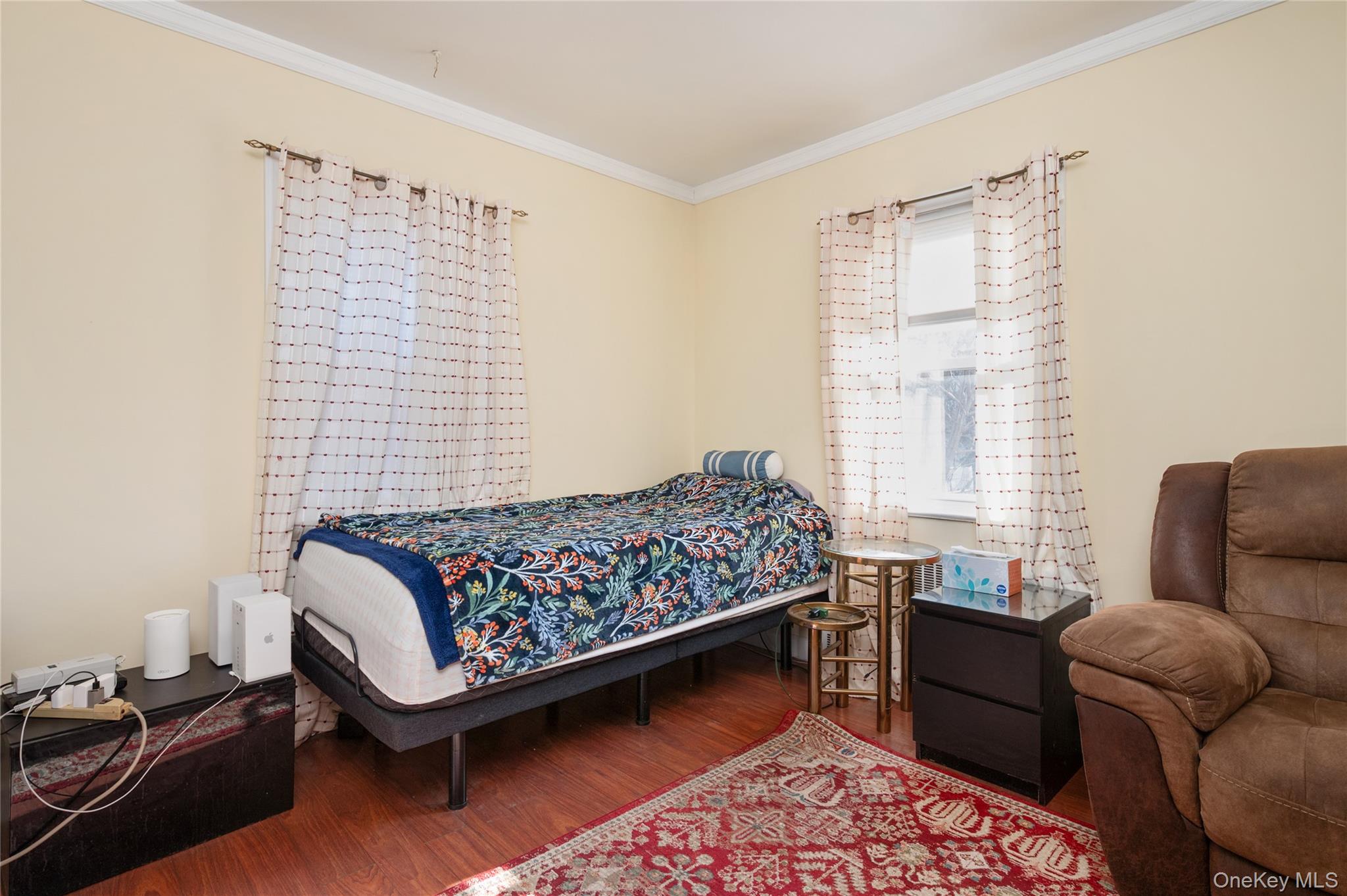 #10 photo, 30 1St Street, 롱 아일랜드 New Hyde Park , NY 11040