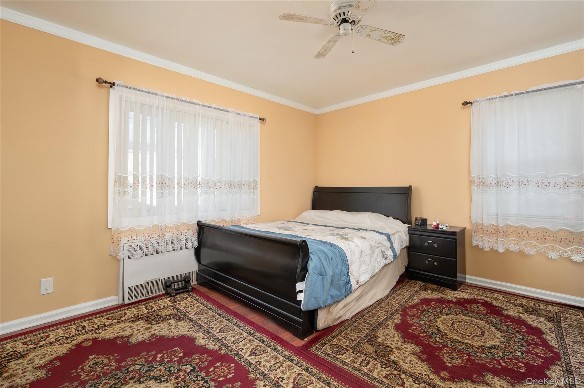 #11 photo, 30 1St Street, 롱 아일랜드 New Hyde Park , NY 11040