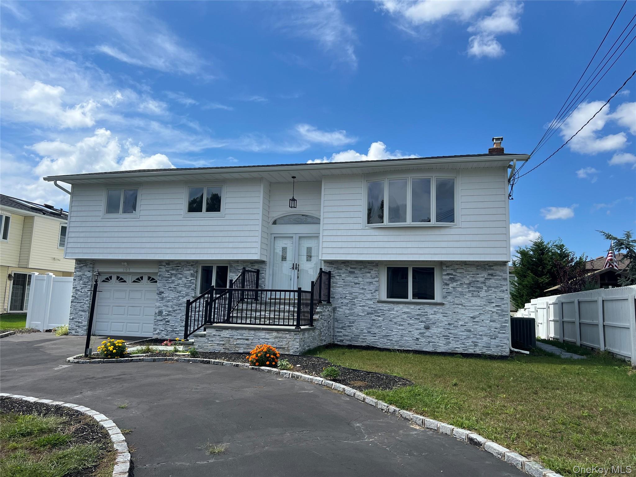 #1 photo, 107 Beverly Road, ناسو Massapequa , NY 11758