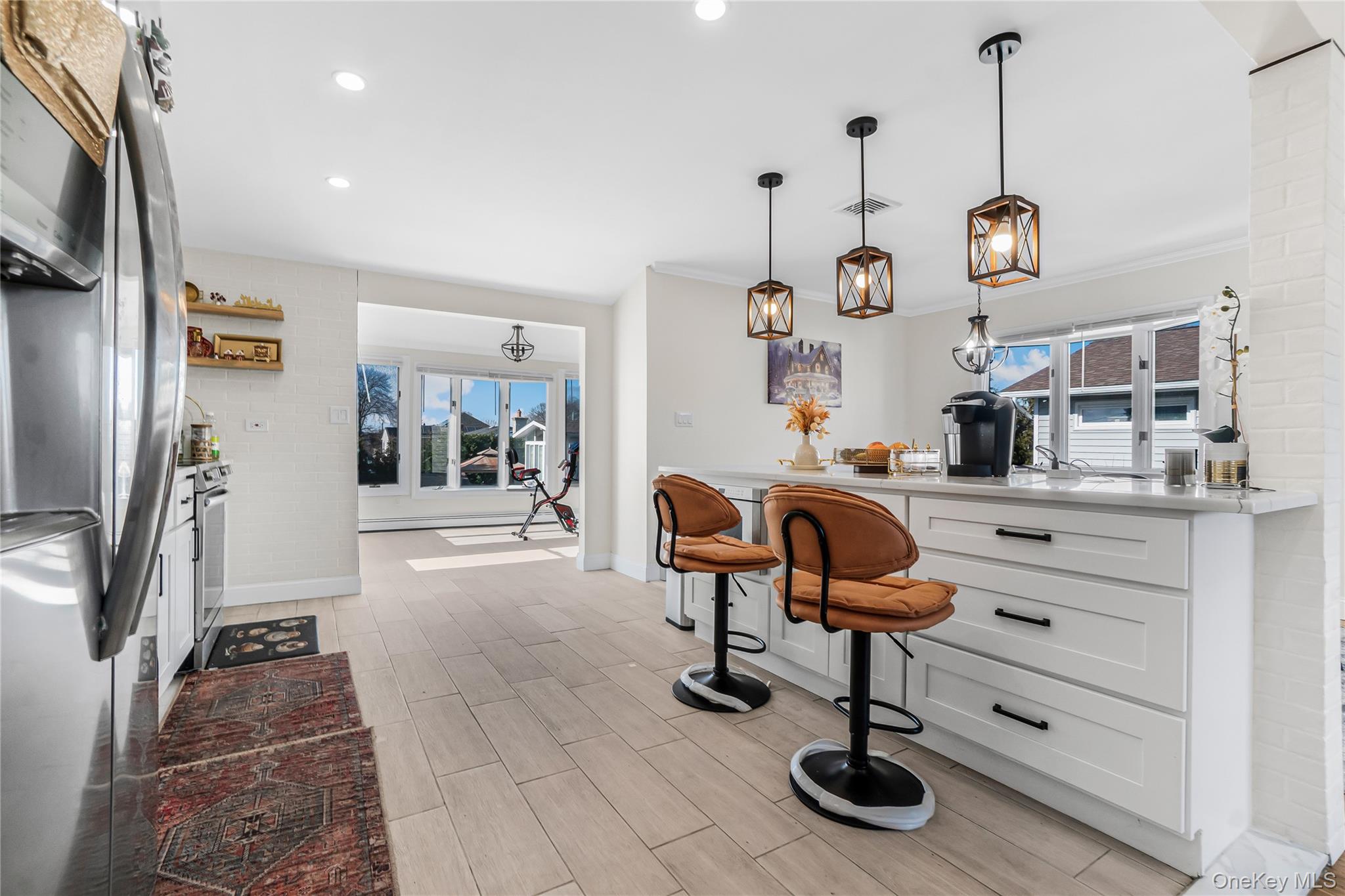 #11 photo, 107 Beverly Road, ناسو Massapequa , NY 11758