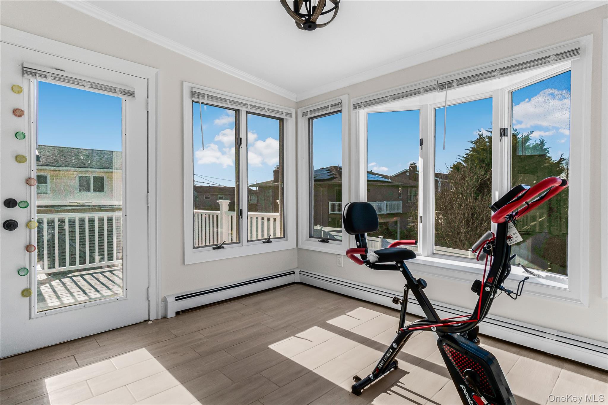 #15 photo, 107 Beverly Road, ناسو Massapequa , NY 11758