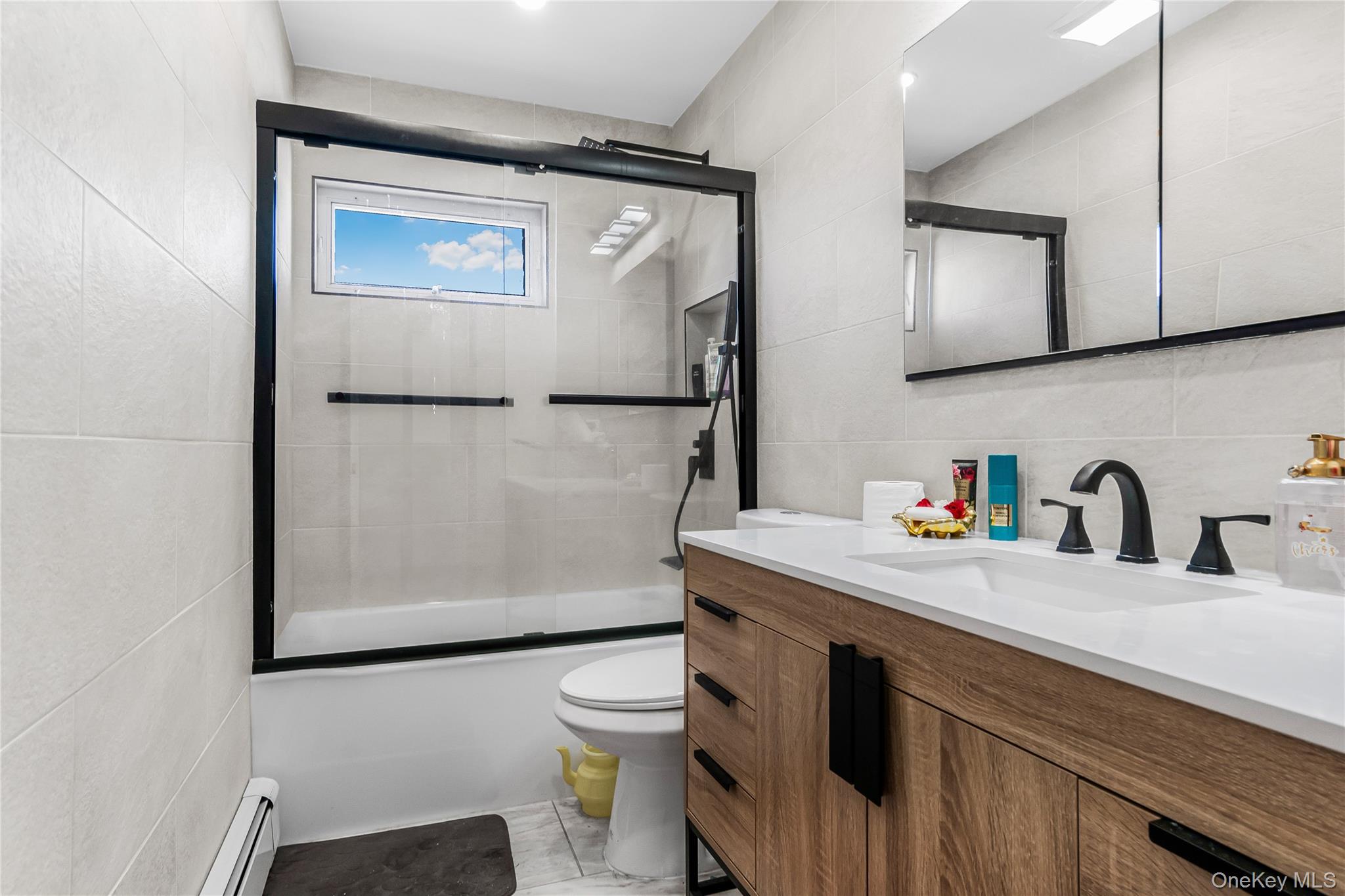 #17 photo, 107 Beverly Road, ناسو Massapequa , NY 11758