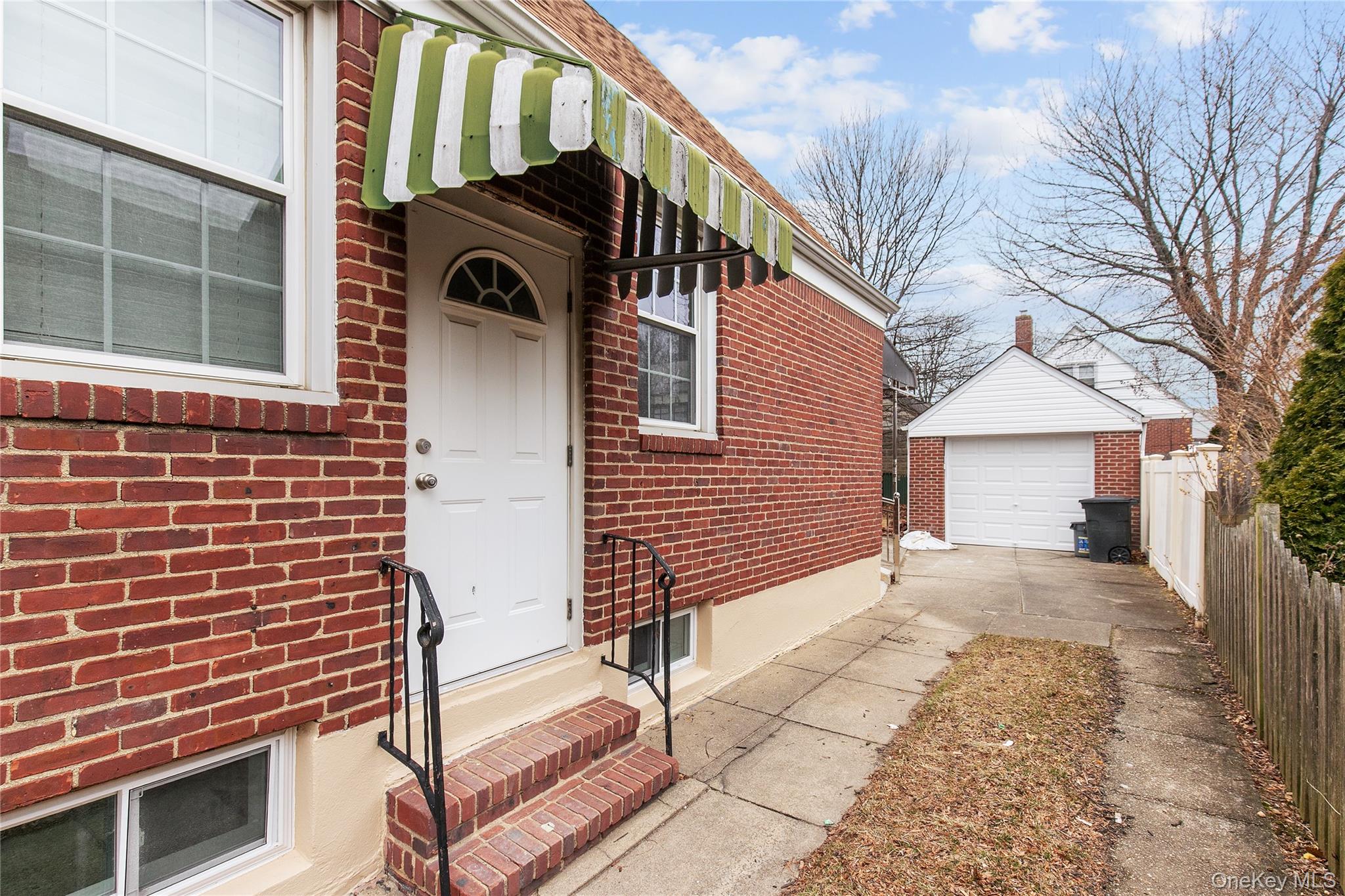 #11 photo, 82-51 257th, 皇后區 Glen Oaks , NY 11004