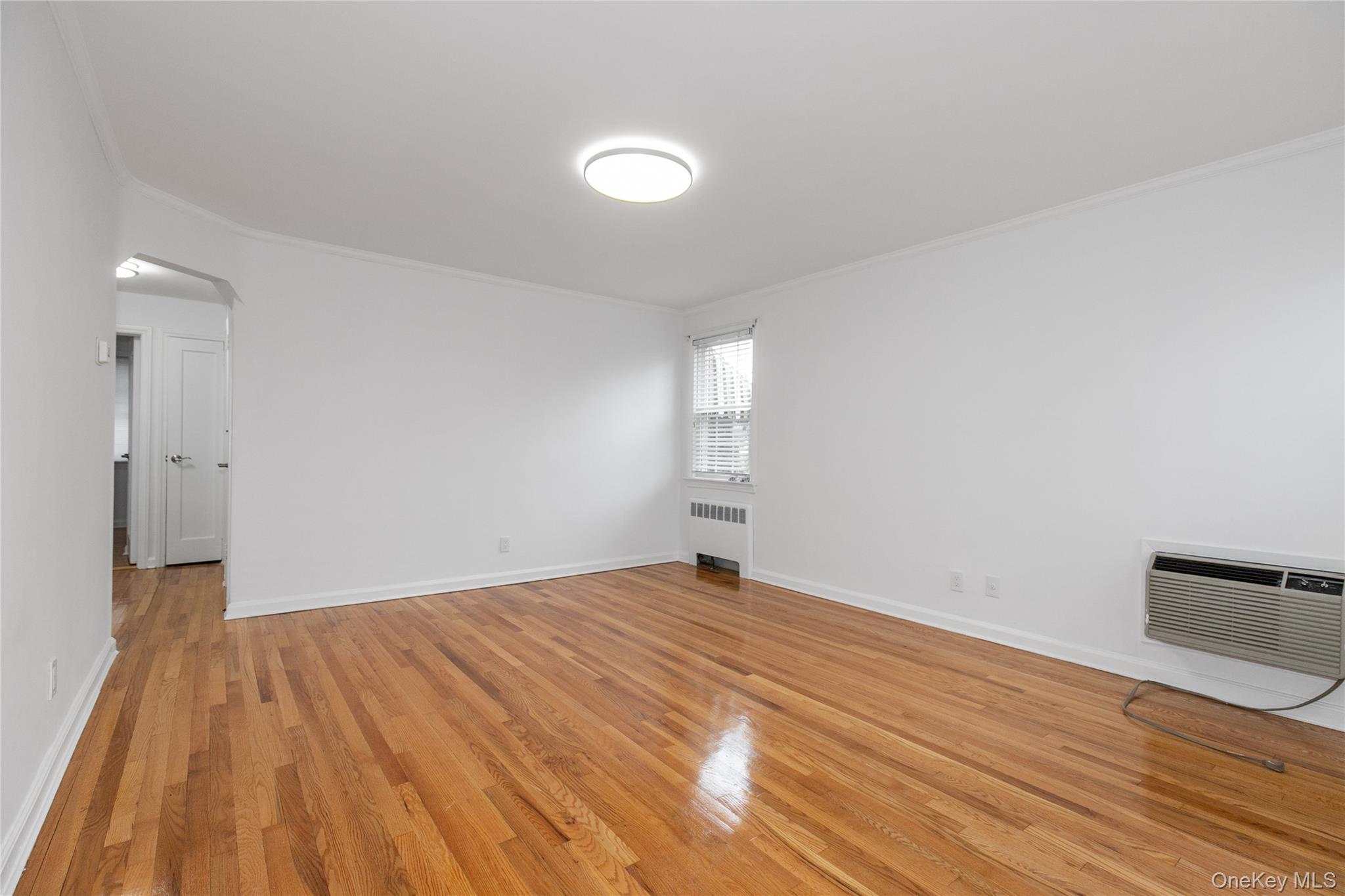 #14 photo, 82-51 257th, 皇后區 Glen Oaks , NY 11004