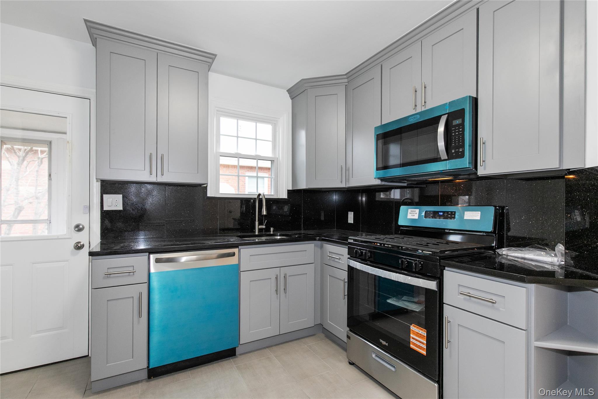 #18 photo, 82-51 257th, 皇后區 Glen Oaks , NY 11004