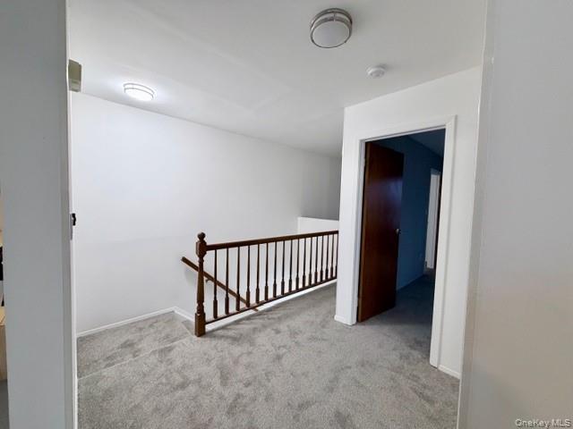 #6 photo, 42 Greenmeadow Drive, سوفولك Babylon , NY 11702