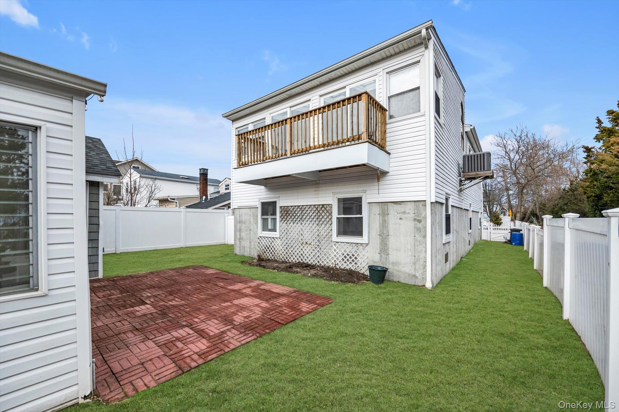 #19 photo, 10 Fulton Street, 롱 아일랜드 East Rockaway , NY 11518