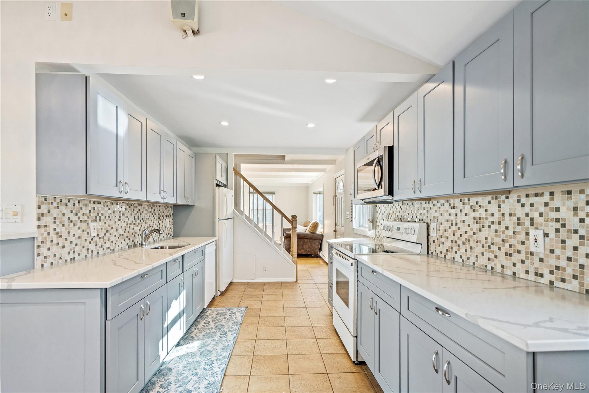 #4 photo, 23 Harvard Street, 롱 아일랜드 Roslyn Heights , NY 11577