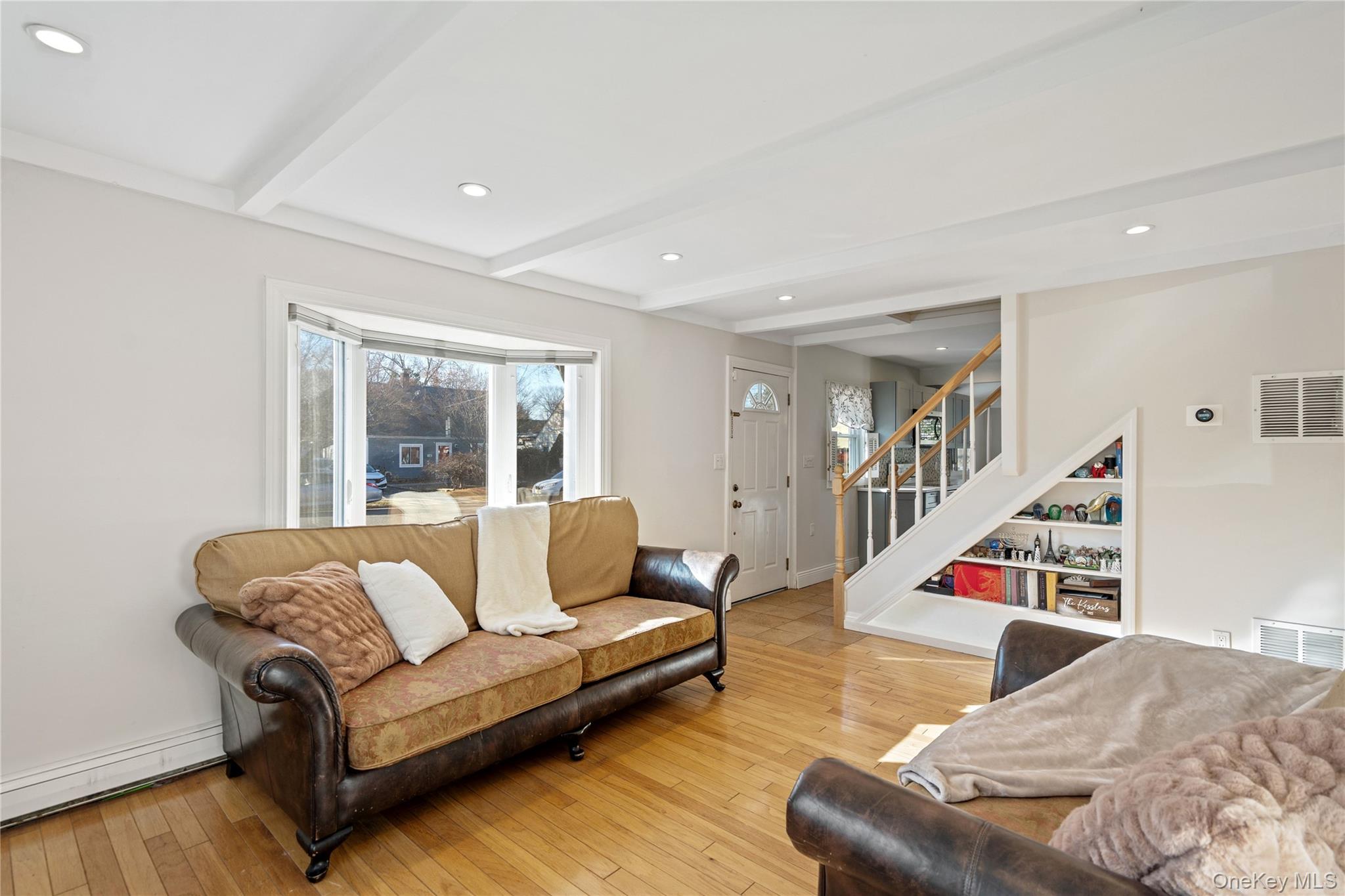 #8 photo, 23 Harvard Street, 롱 아일랜드 Roslyn Heights , NY 11577