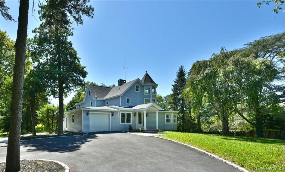 #1 photo, 87 Dunlop Road, Саффолк ‖ Huntington , NY 11743