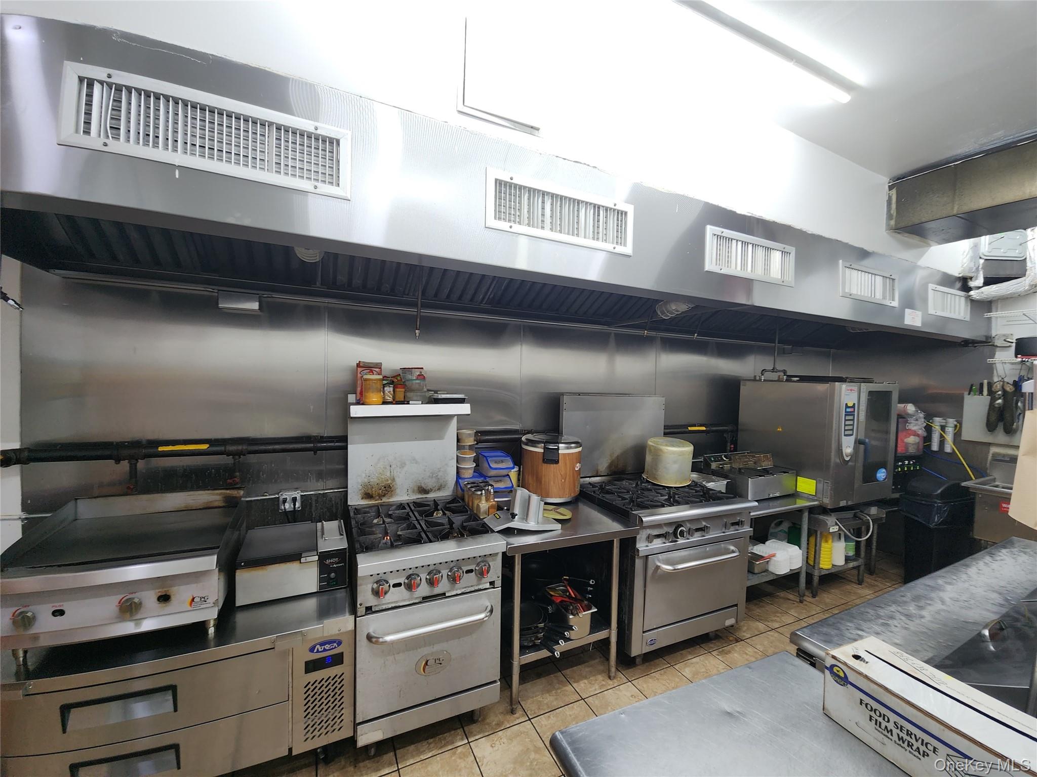 #2 photo, 104-05 101 Ave, كوينز Richmond Hill , NY 11416