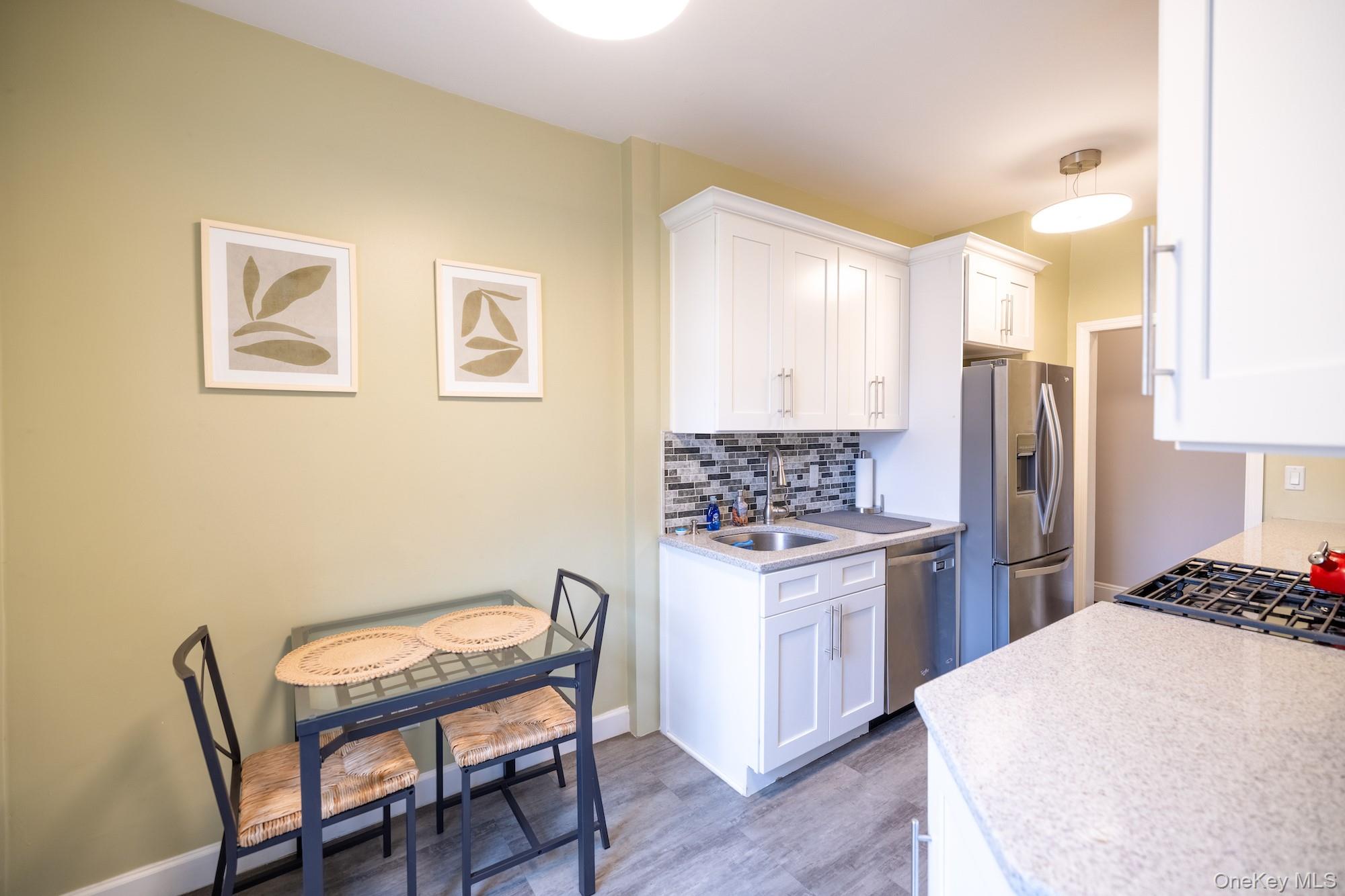 #6 photo, 185 Atlantic Avenue, 롱 아일랜드 Lynbrook , NY 11563