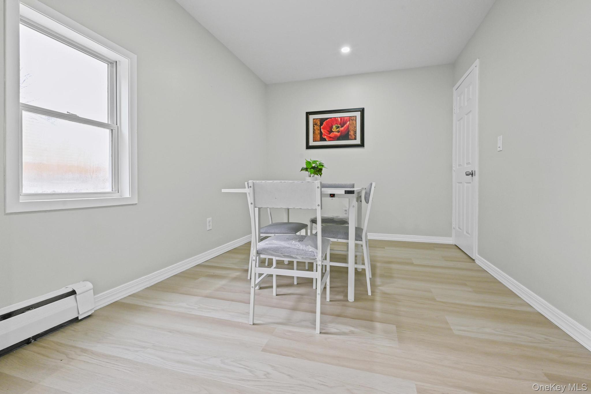 #10 photo, 186 Westwood Drive, Brentwood , NY 11717