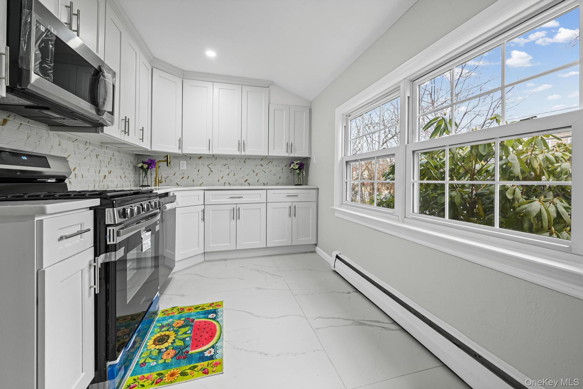 #13 photo, 186 Westwood Drive, Brentwood , NY 11717