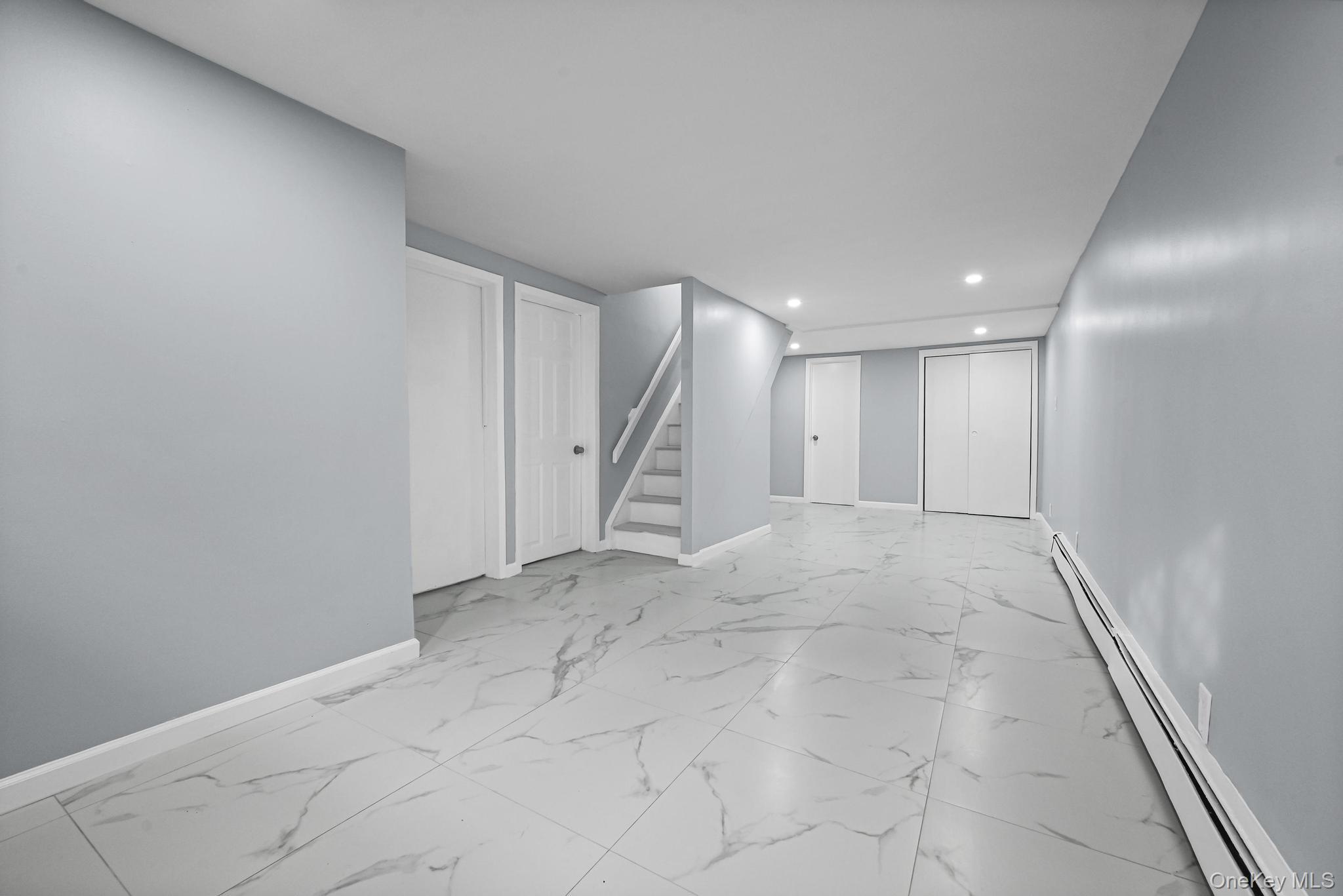 #19 photo, 186 Westwood Drive, Brentwood , NY 11717