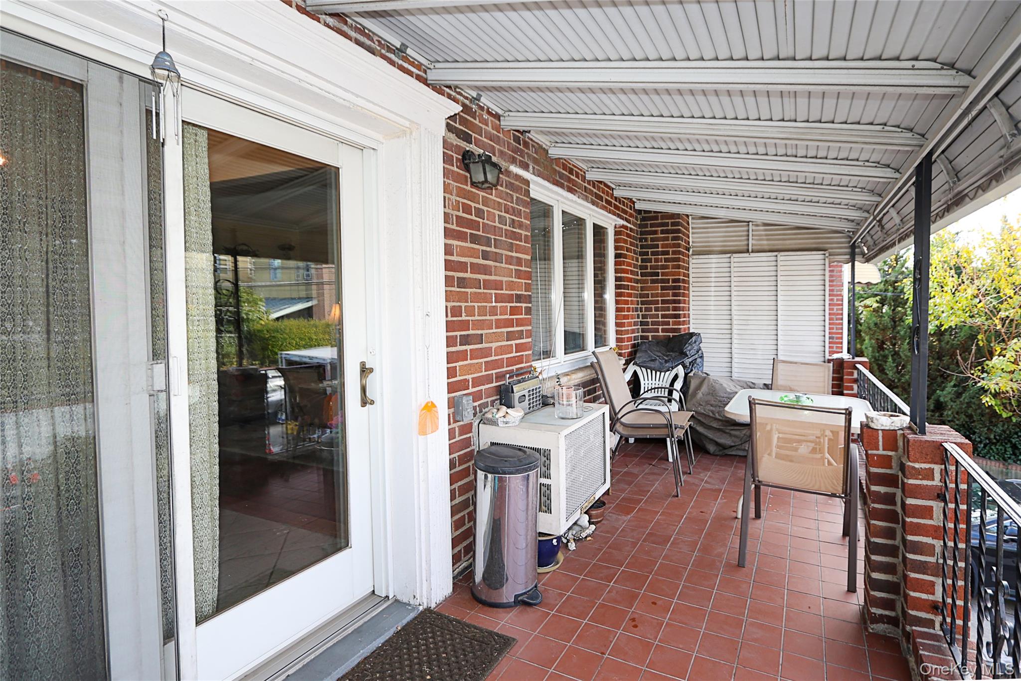 #19 photo, 2037 37th Street, كوينز Astoria , NY 11105