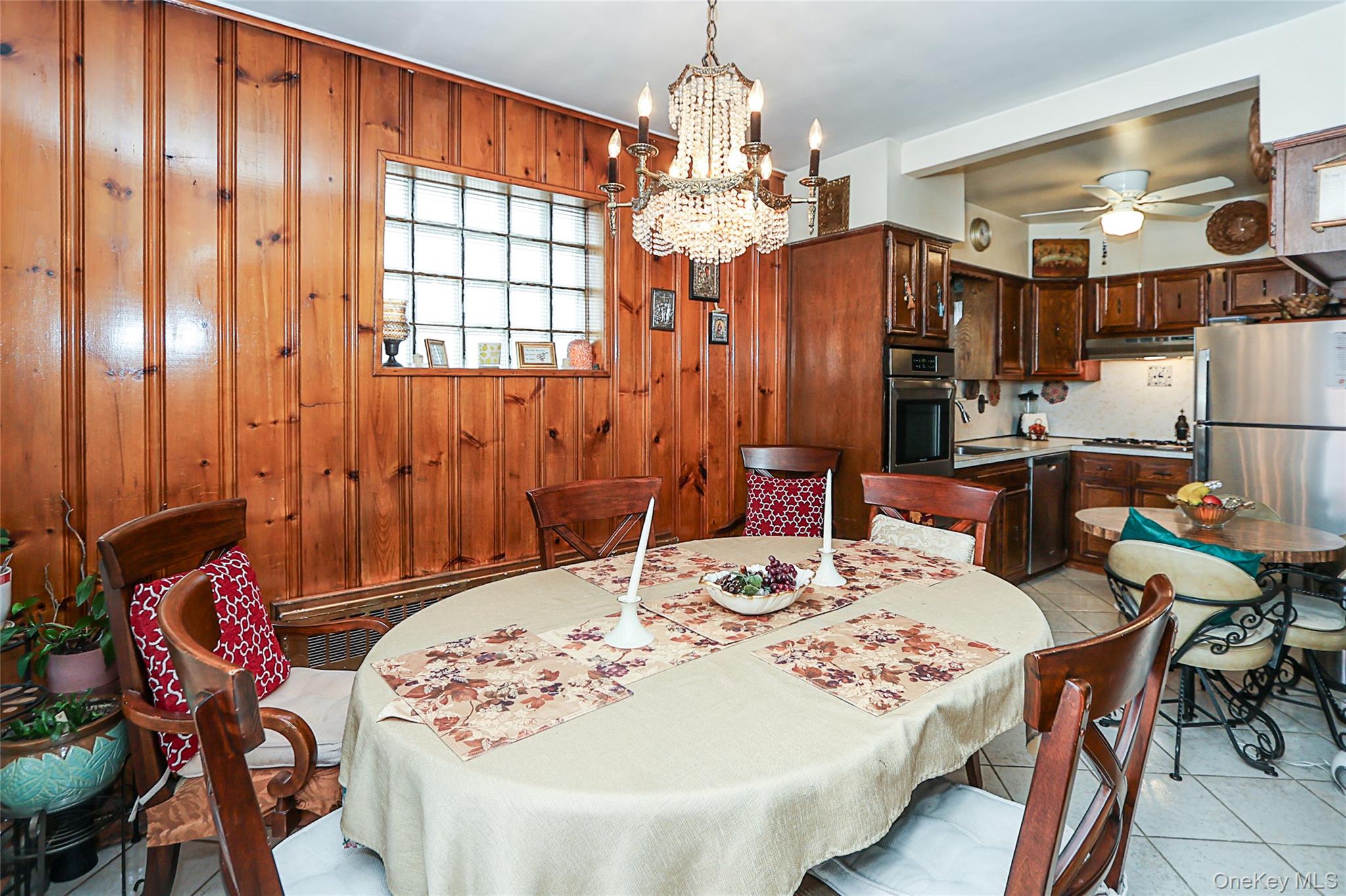 #9 photo, 2037 37th Street, كوينز Astoria , NY 11105