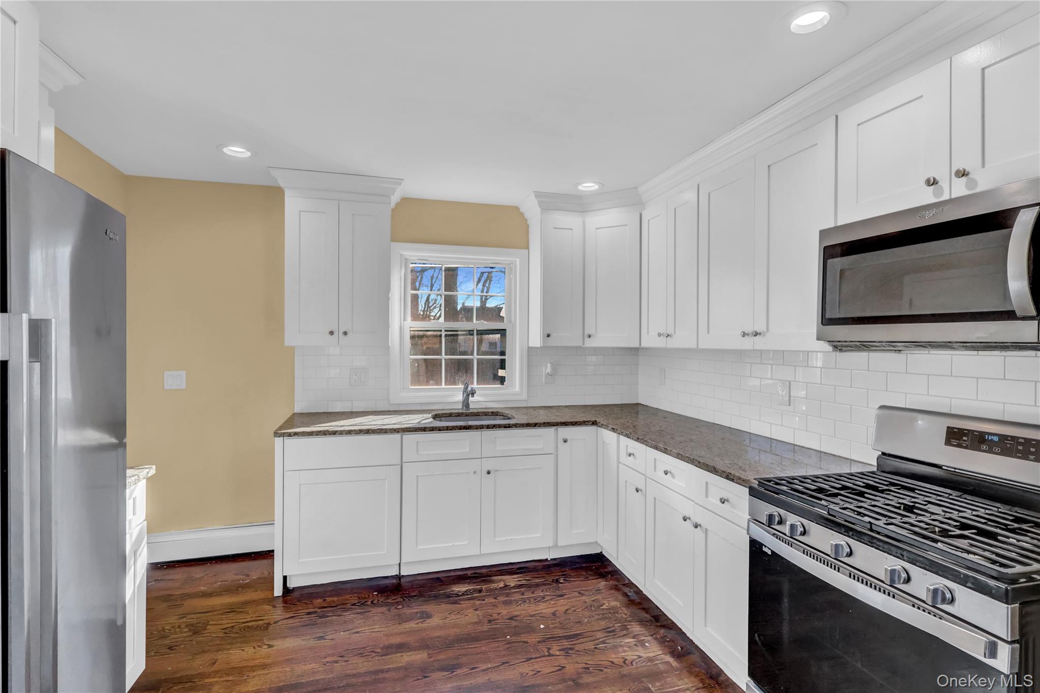 #10 photo, 13 Dietz Street, 東長島 Central Islip , NY 11722