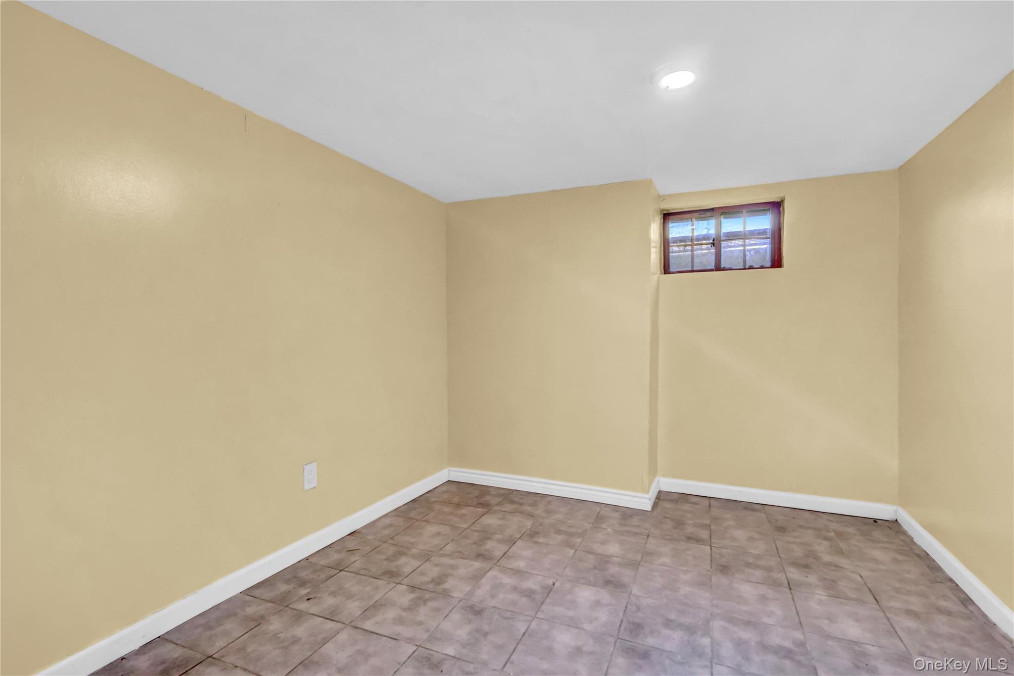 #20 photo, 13 Dietz Street, 東長島 Central Islip , NY 11722