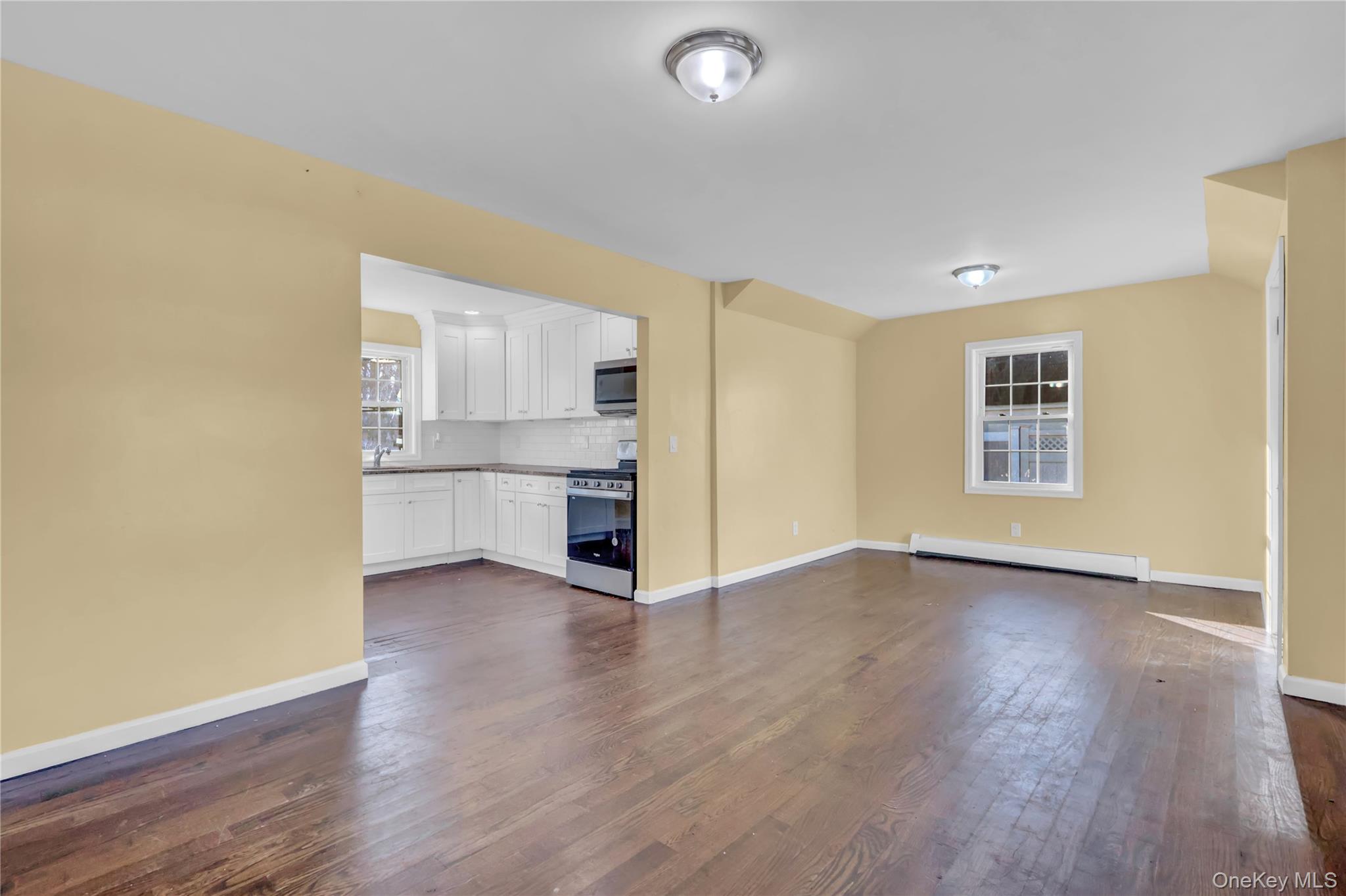 #9 photo, 13 Dietz Street, 東長島 Central Islip , NY 11722