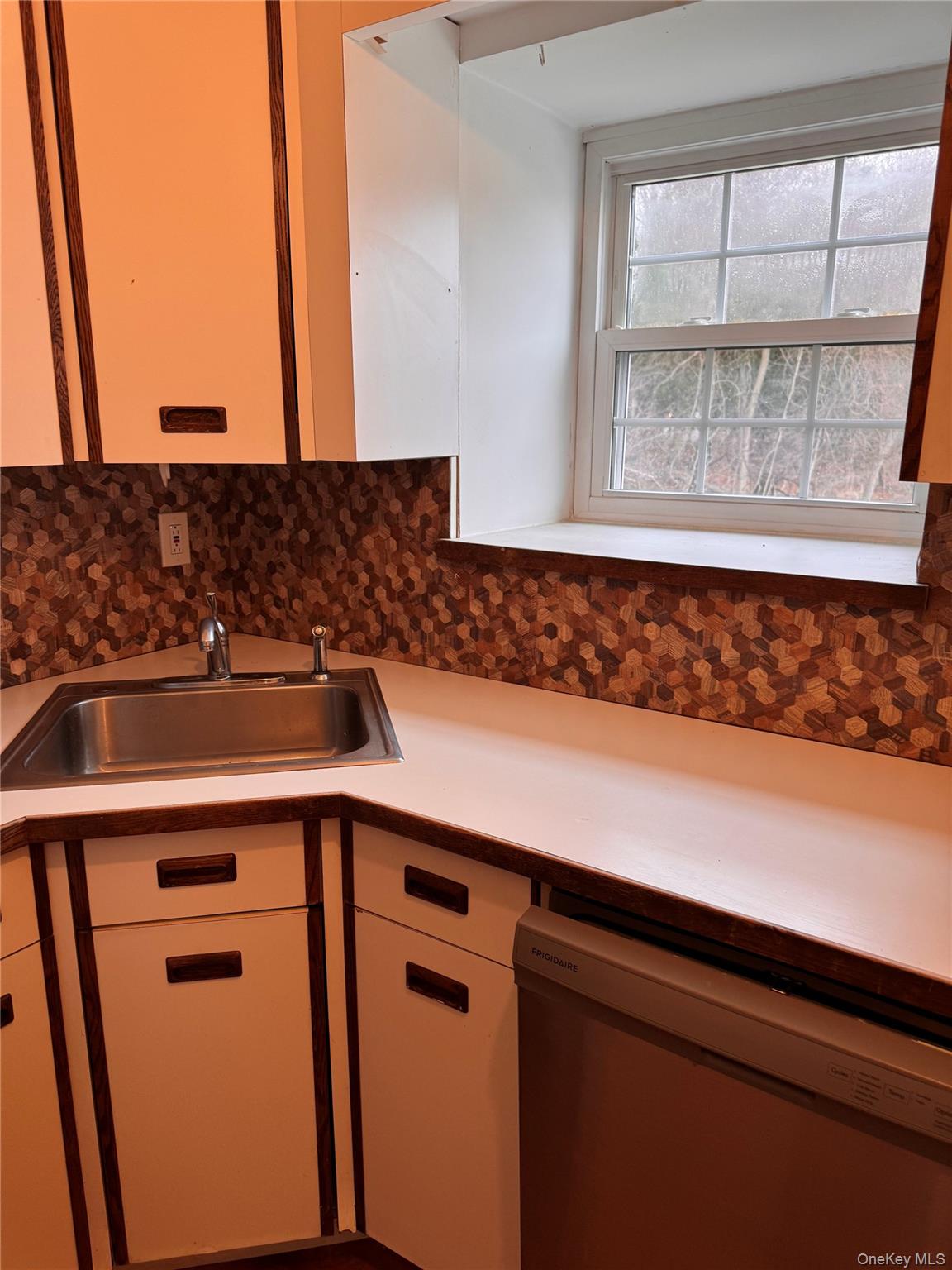 #4 photo, 101-89 Sylvan Avenue, מחוז סאפוק Miller Place , NY 11764