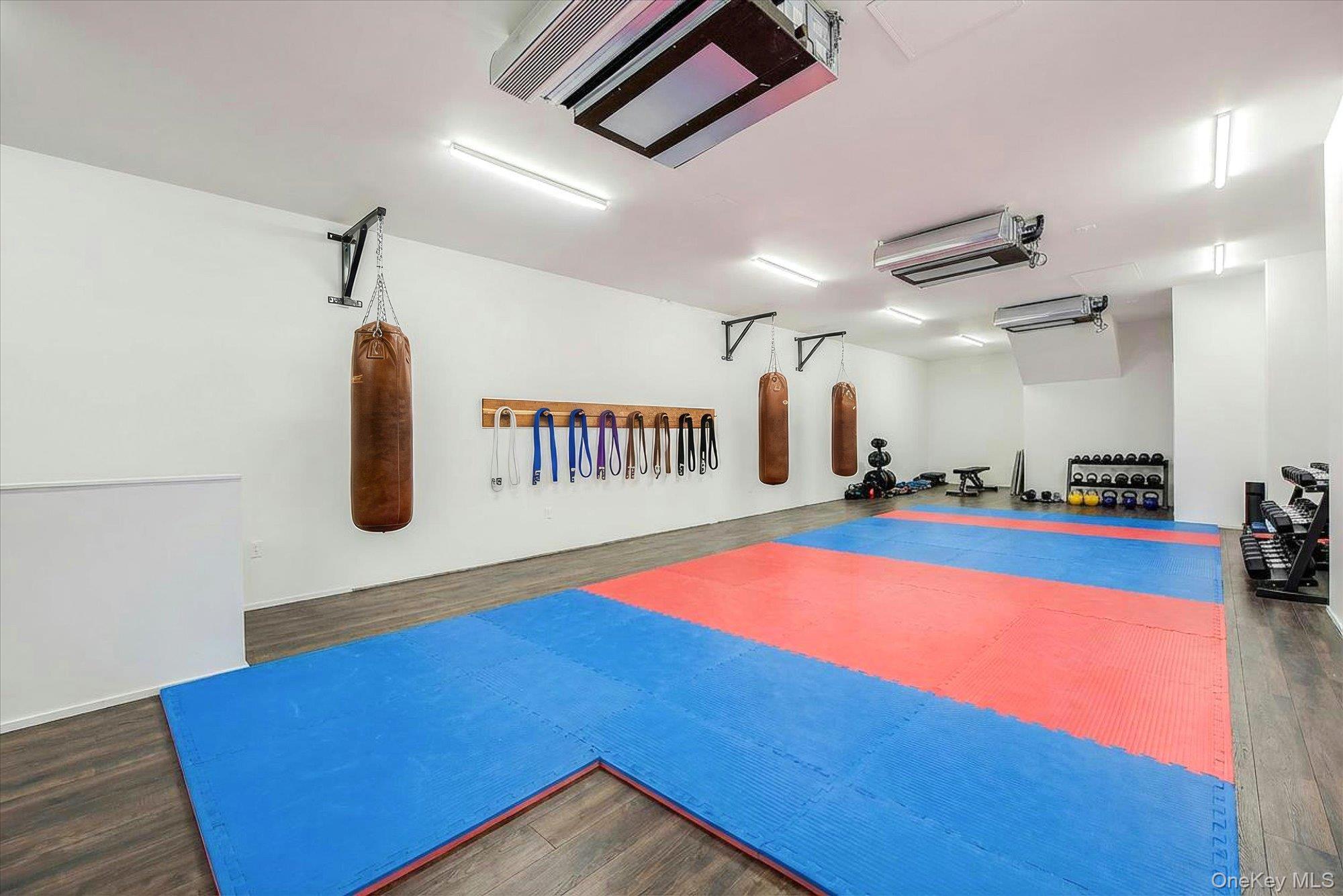 #11 photo, First Avenue 1779, New York (Manhattan) , NY 10128