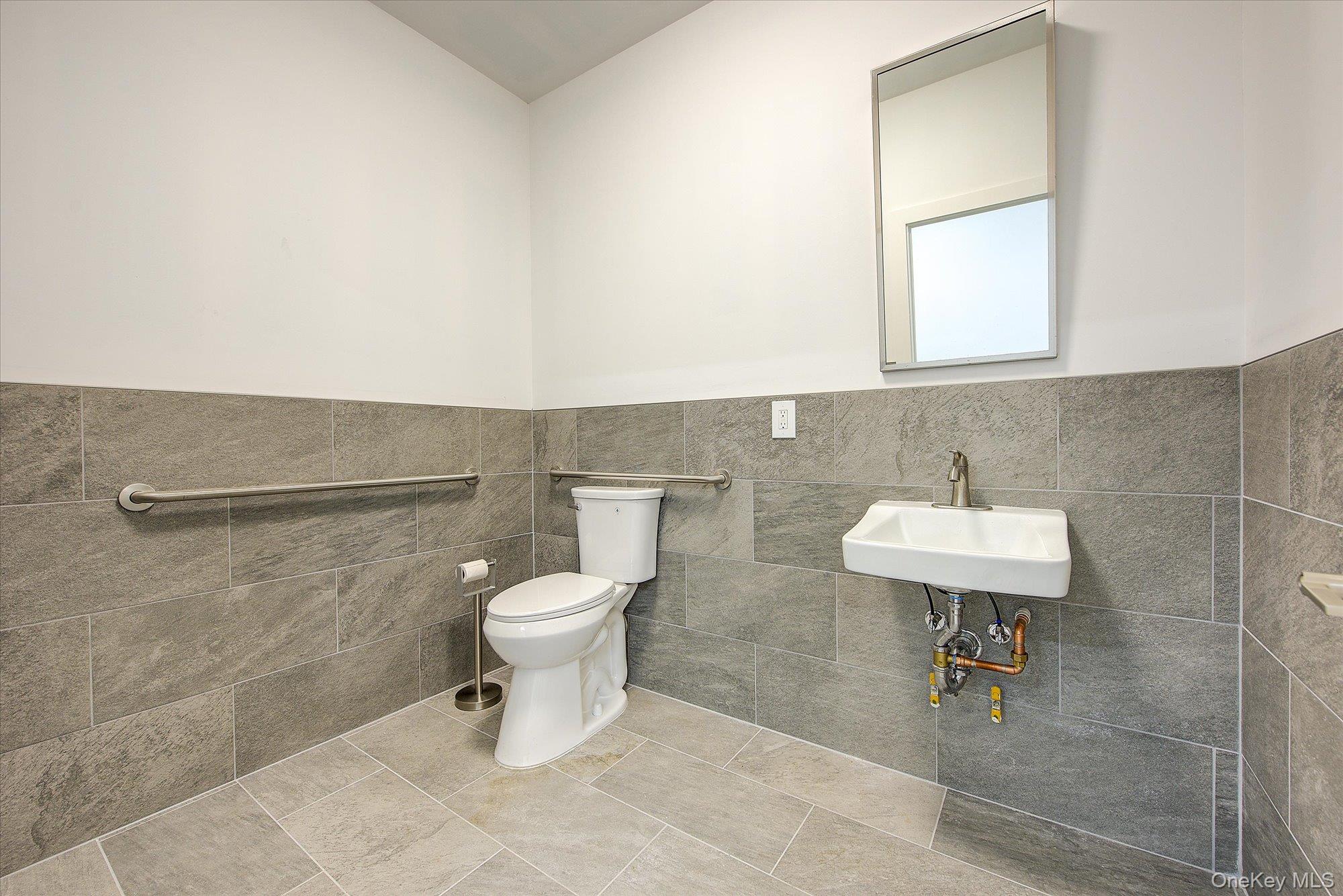 #20 photo, First Avenue 1779, New York (Manhattan) , NY 10128